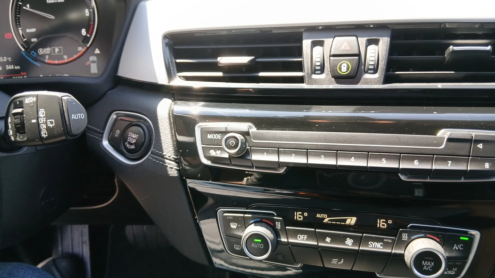BMW X2 sDrive16d - foto 16