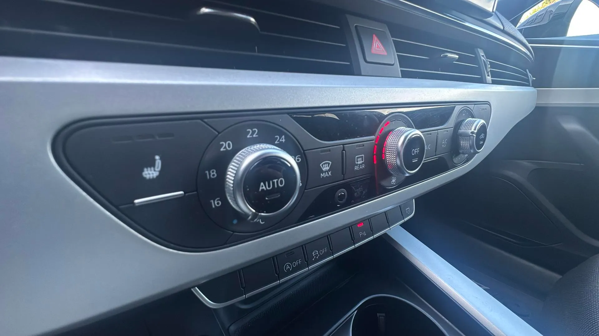 Audi A4 Avant Advanced 35 TFSI S tronic - foto 24