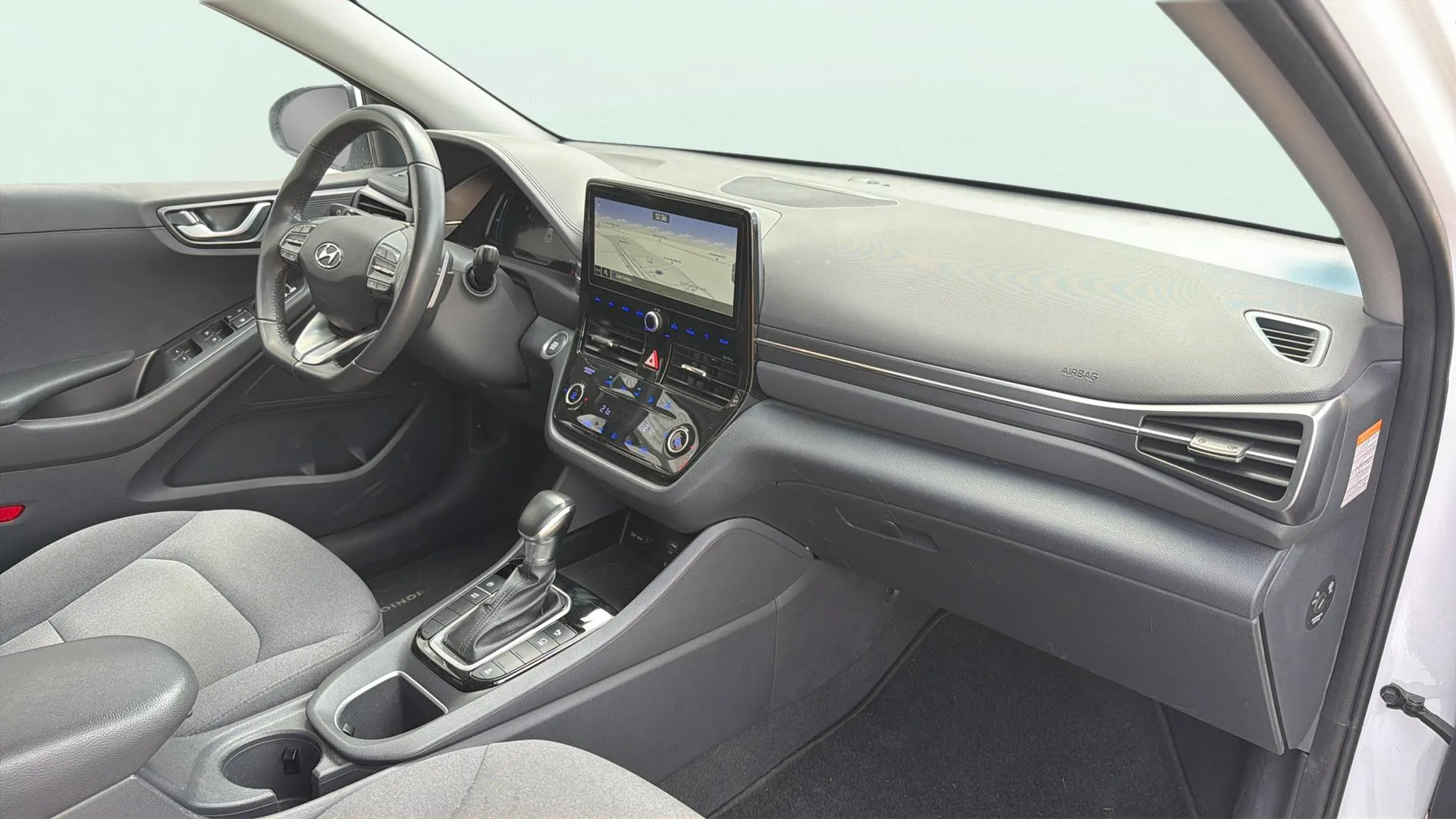Hyundai Ioniq 1.6 GDI PHEV Klass DCT - foto 9
