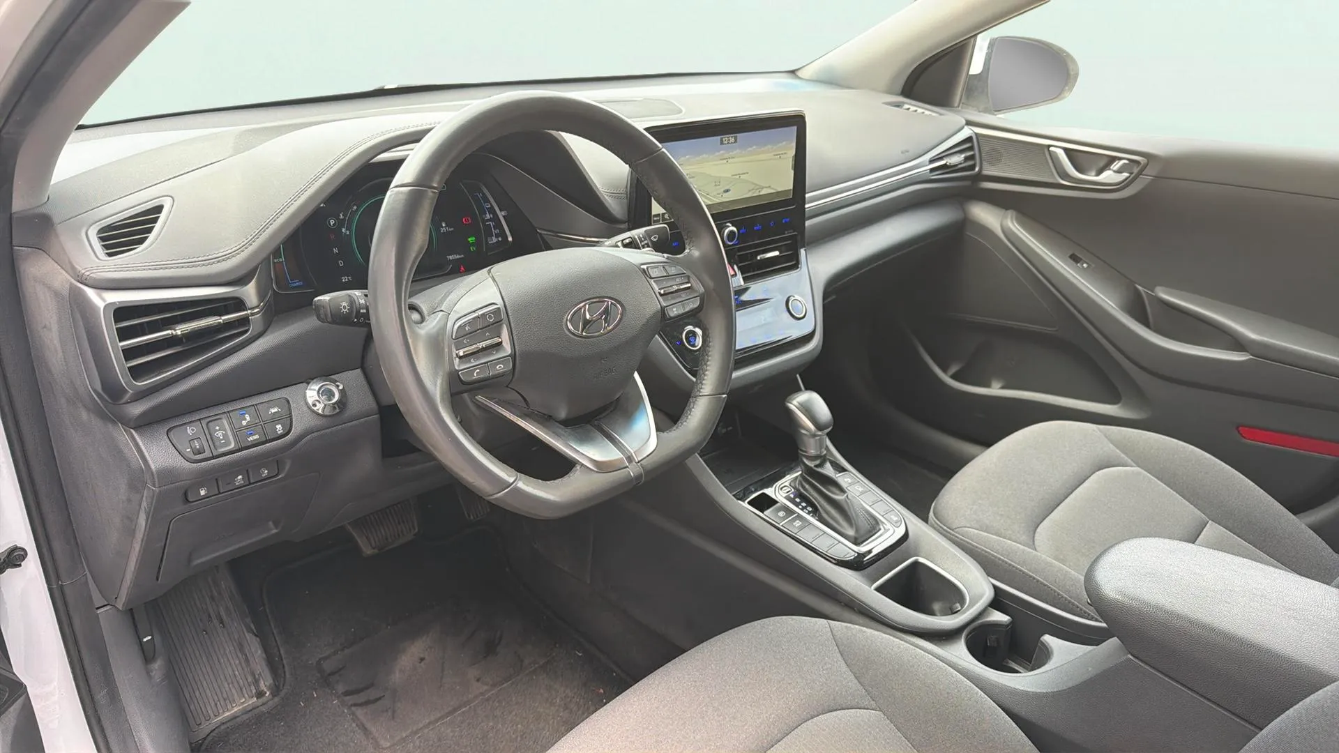 Hyundai Ioniq 1.6 GDI PHEV Klass DCT - foto 8
