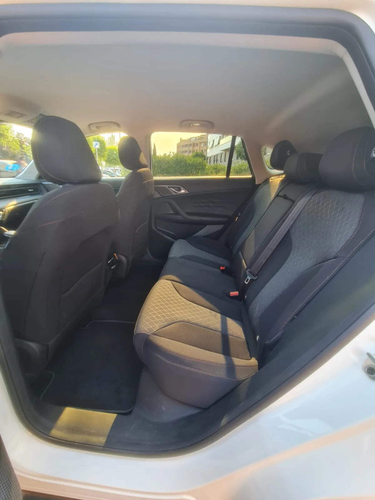 MG HS 1.5T Plug IN Hybrid Comfort - foto 14