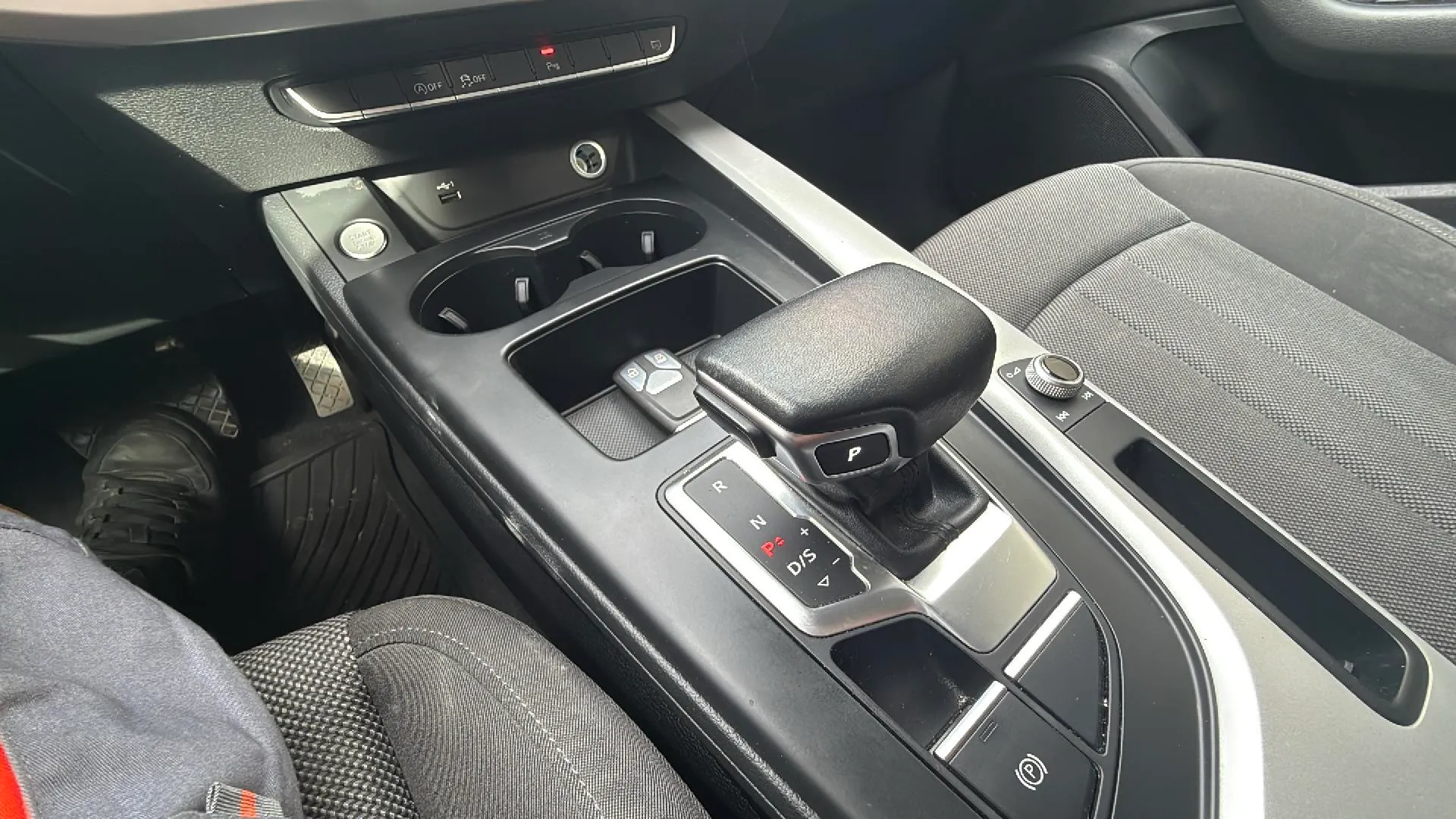 Audi A4 Avant Advanced 30 TDI S tronic - foto 15