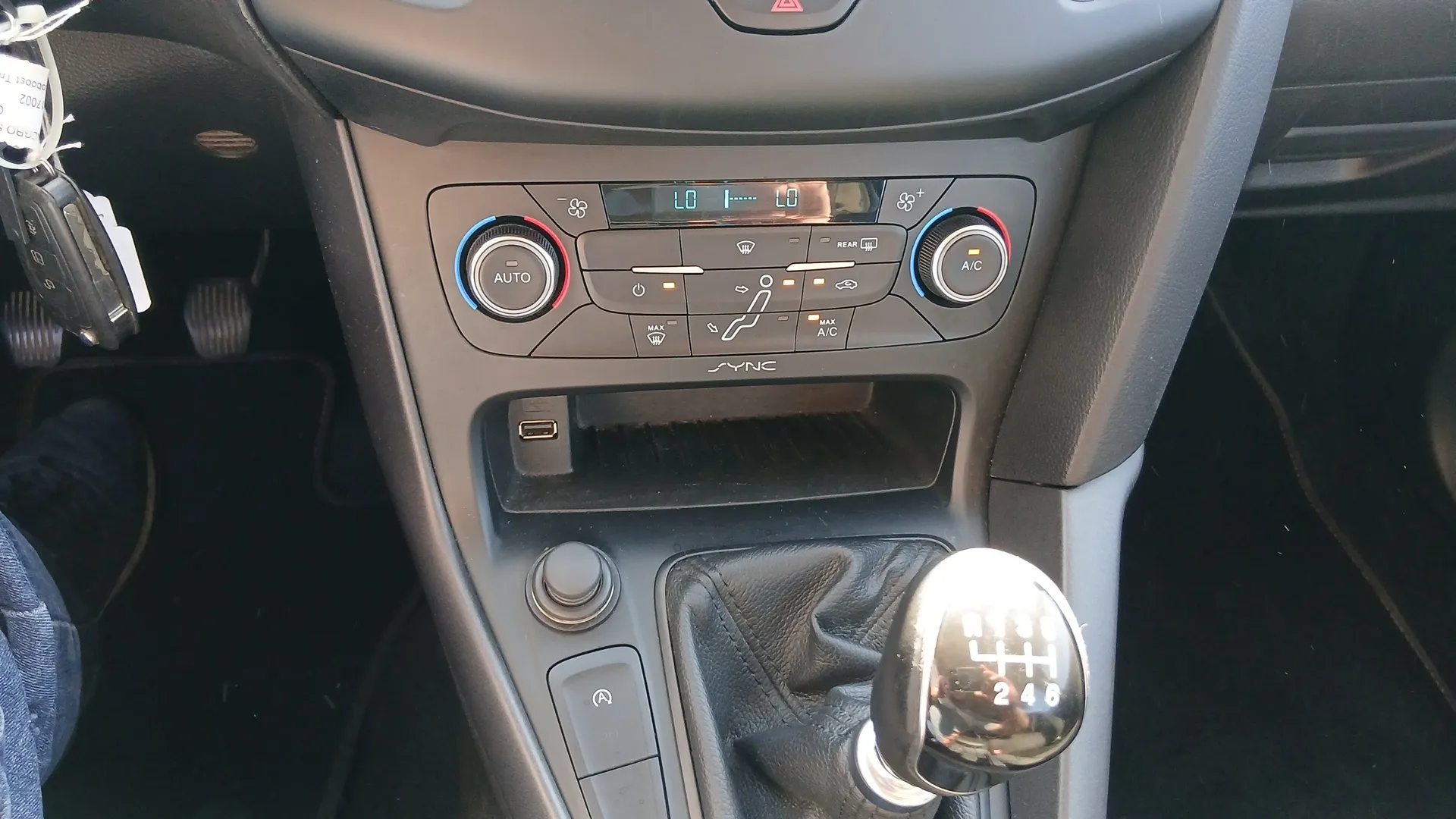 Ford Focus 1.0 EcoBoost Trend+ - foto 14