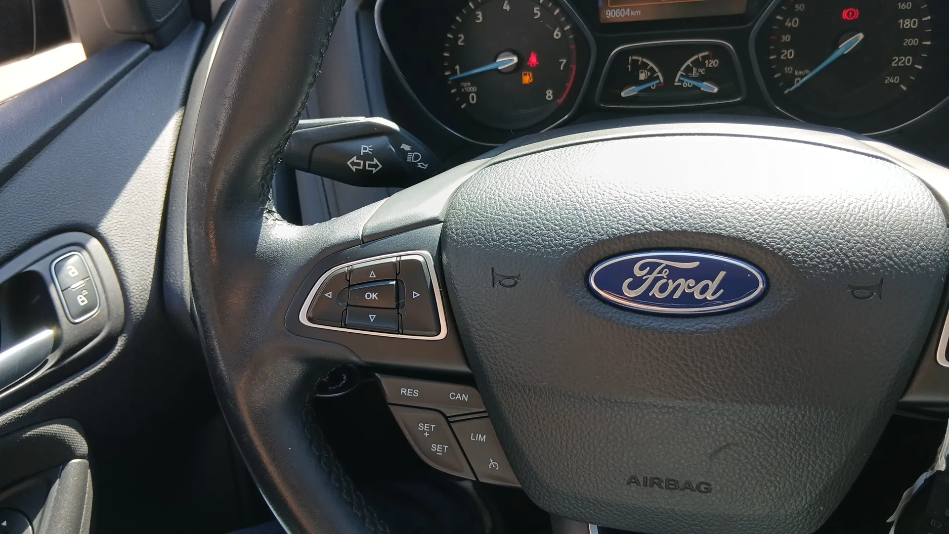 Ford Focus 1.0 EcoBoost Trend+ - foto 11