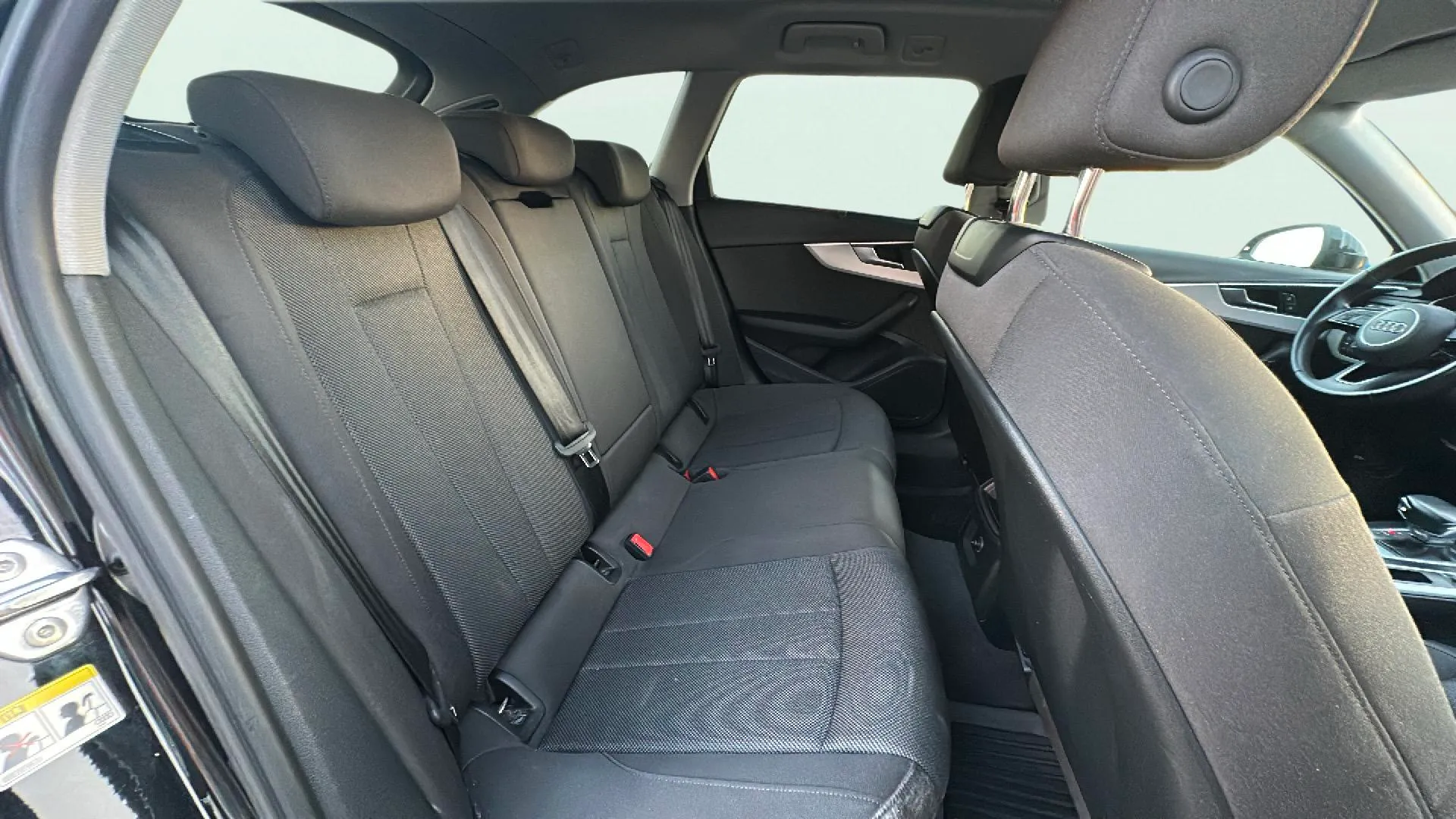 Audi A4 Avant Advanced 35 TFSI S tronic - foto 23
