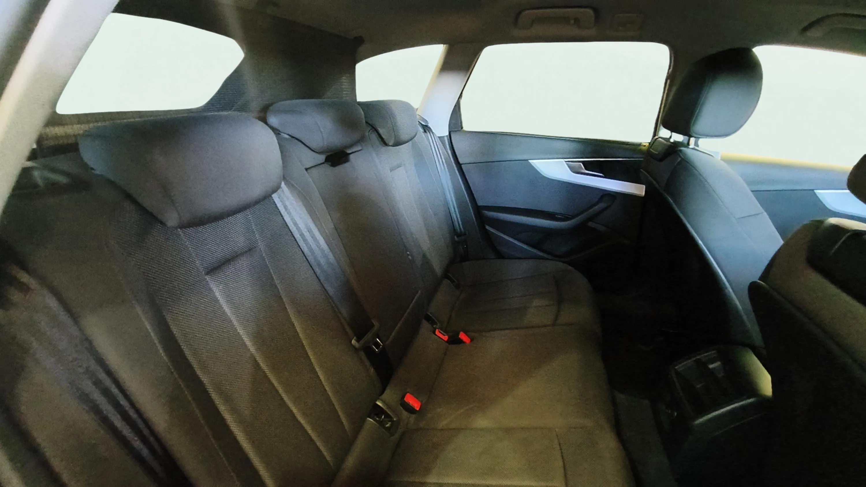 Audi A4 Avant Advanced 30 TDI S tronic - foto 15