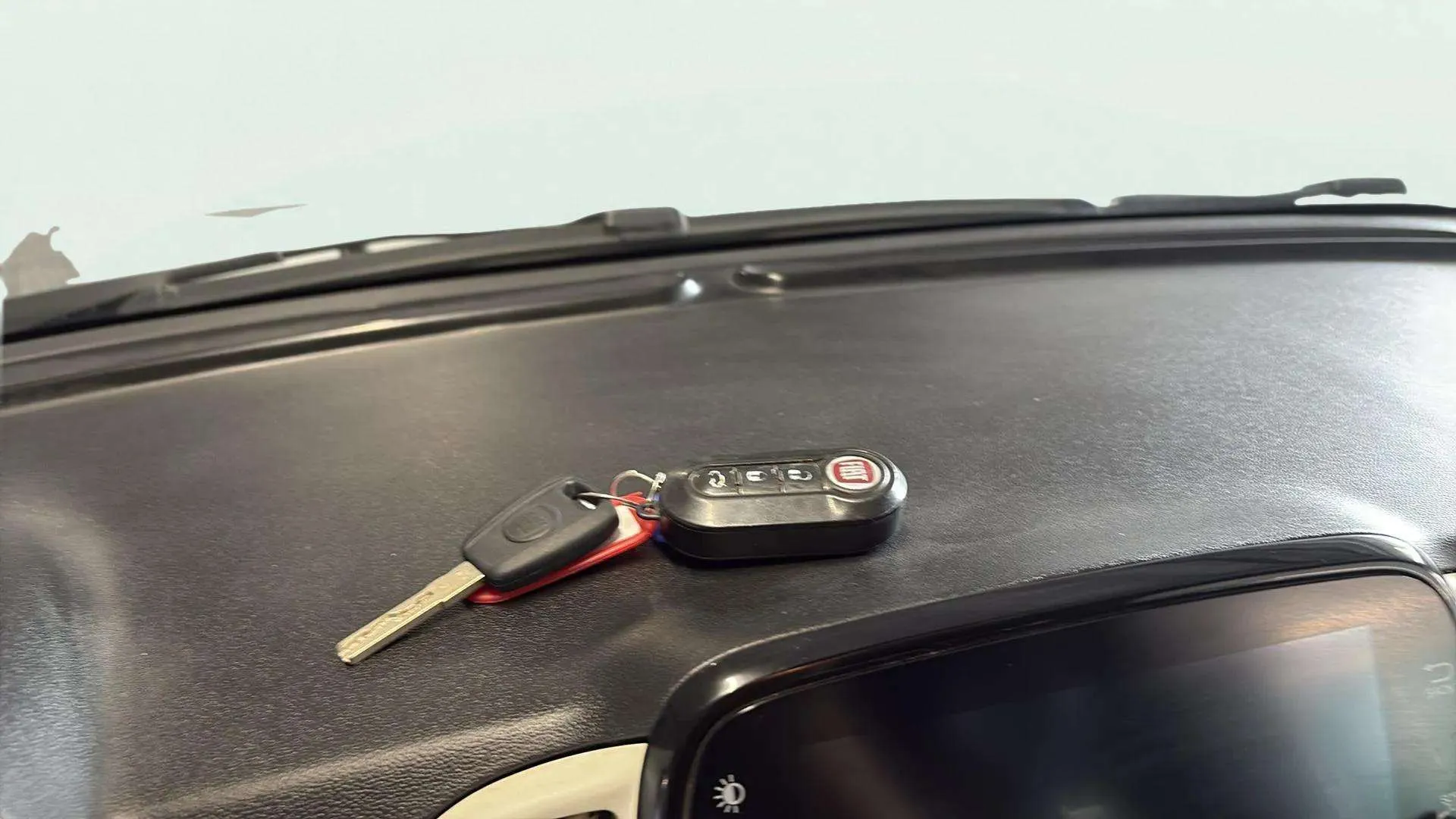 Fiat 500 Connect 1.0 Hybrid - foto 15