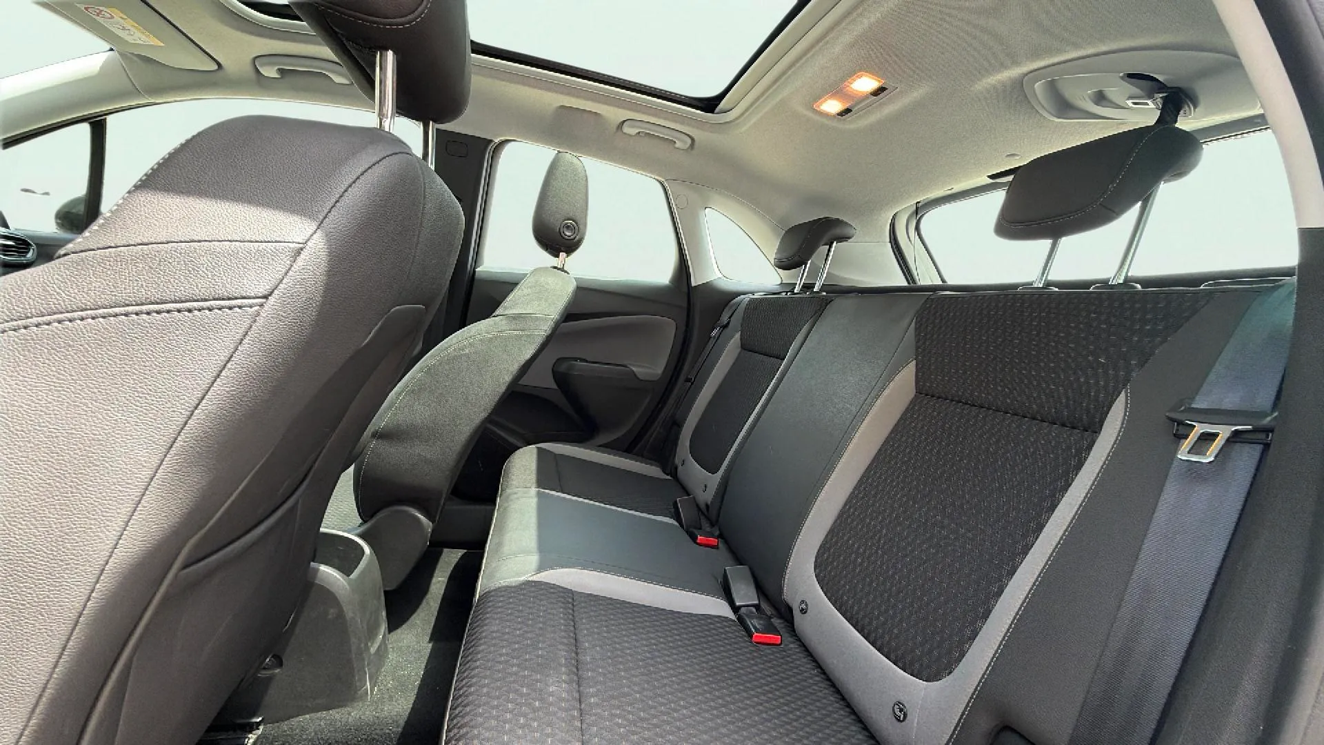 Opel Crossland 1.2 Innovation - foto 15