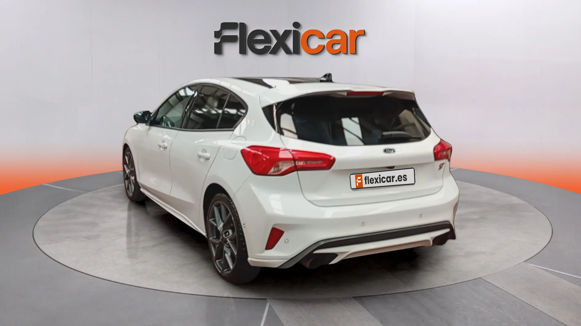 Ford Focus 2.3 EcoBoost ST 3 - foto 6