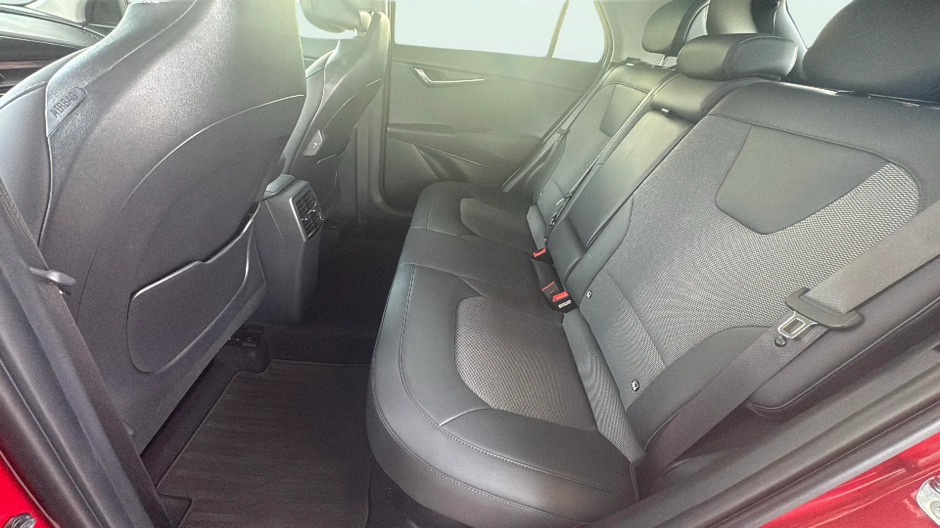 Kia Niro 1.6 GDi HEV Drive - foto 31