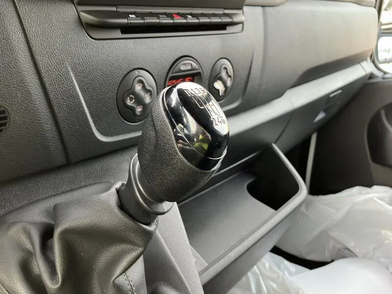Nissan NV400 2.3dCi Comfort - foto 18