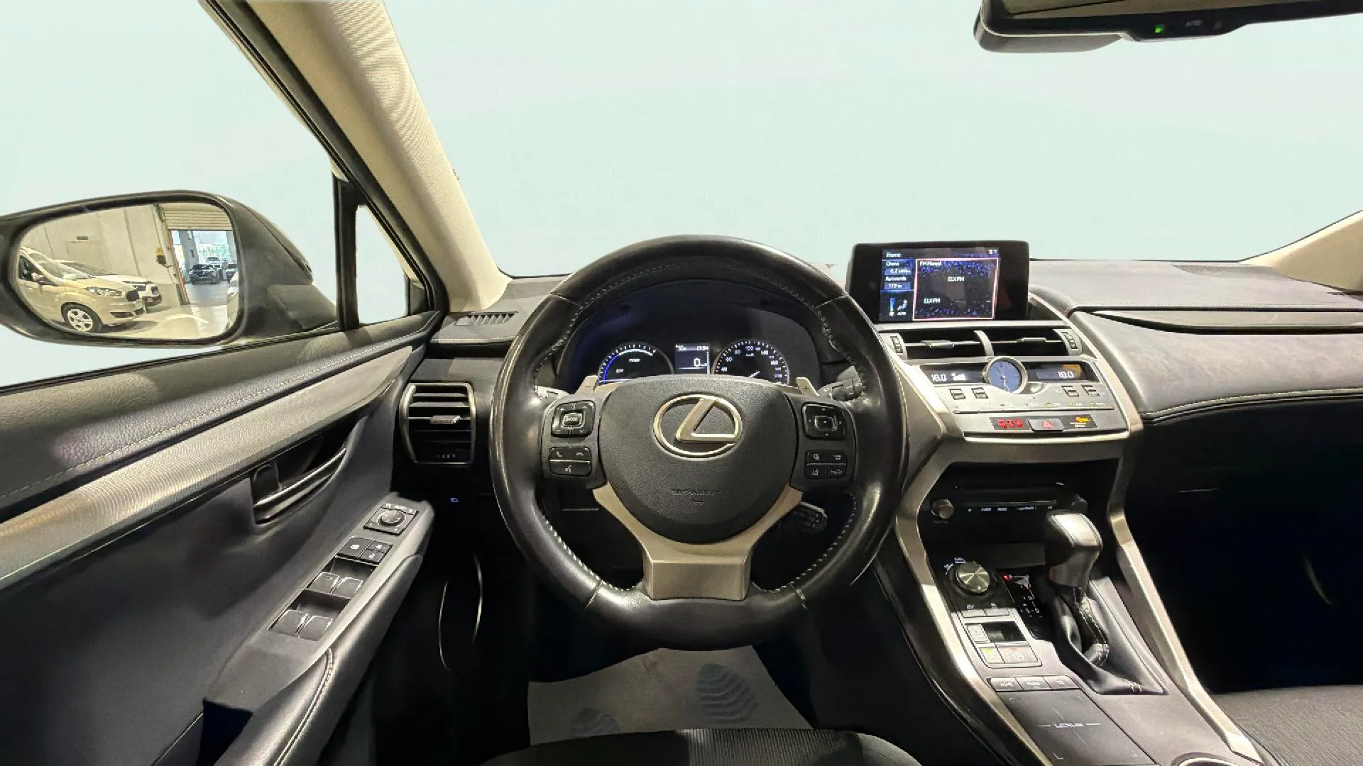 Lexus NX 2.5 300h Business 2WD - foto 10