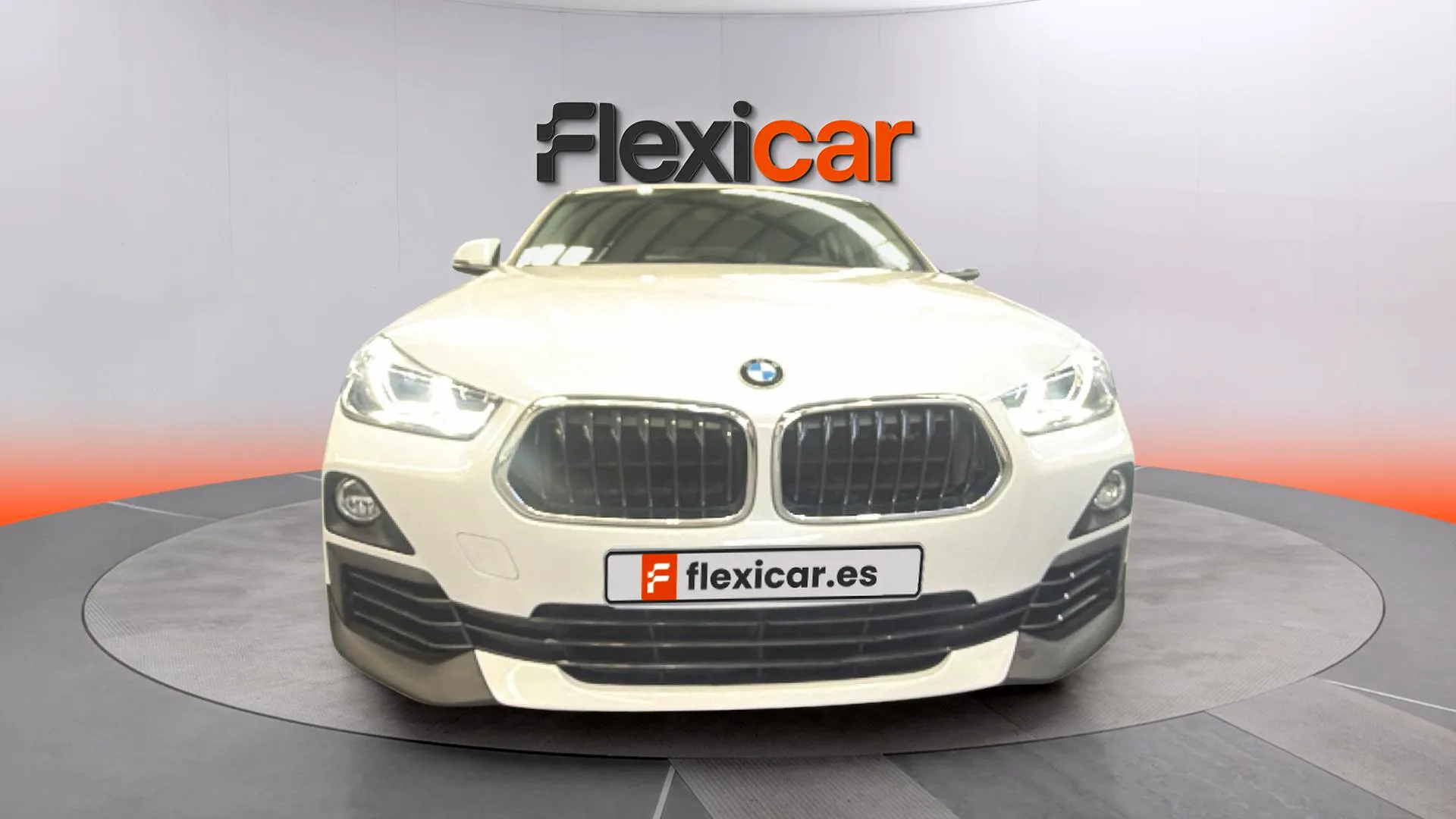 BMW X2 sDrive18i - foto 8