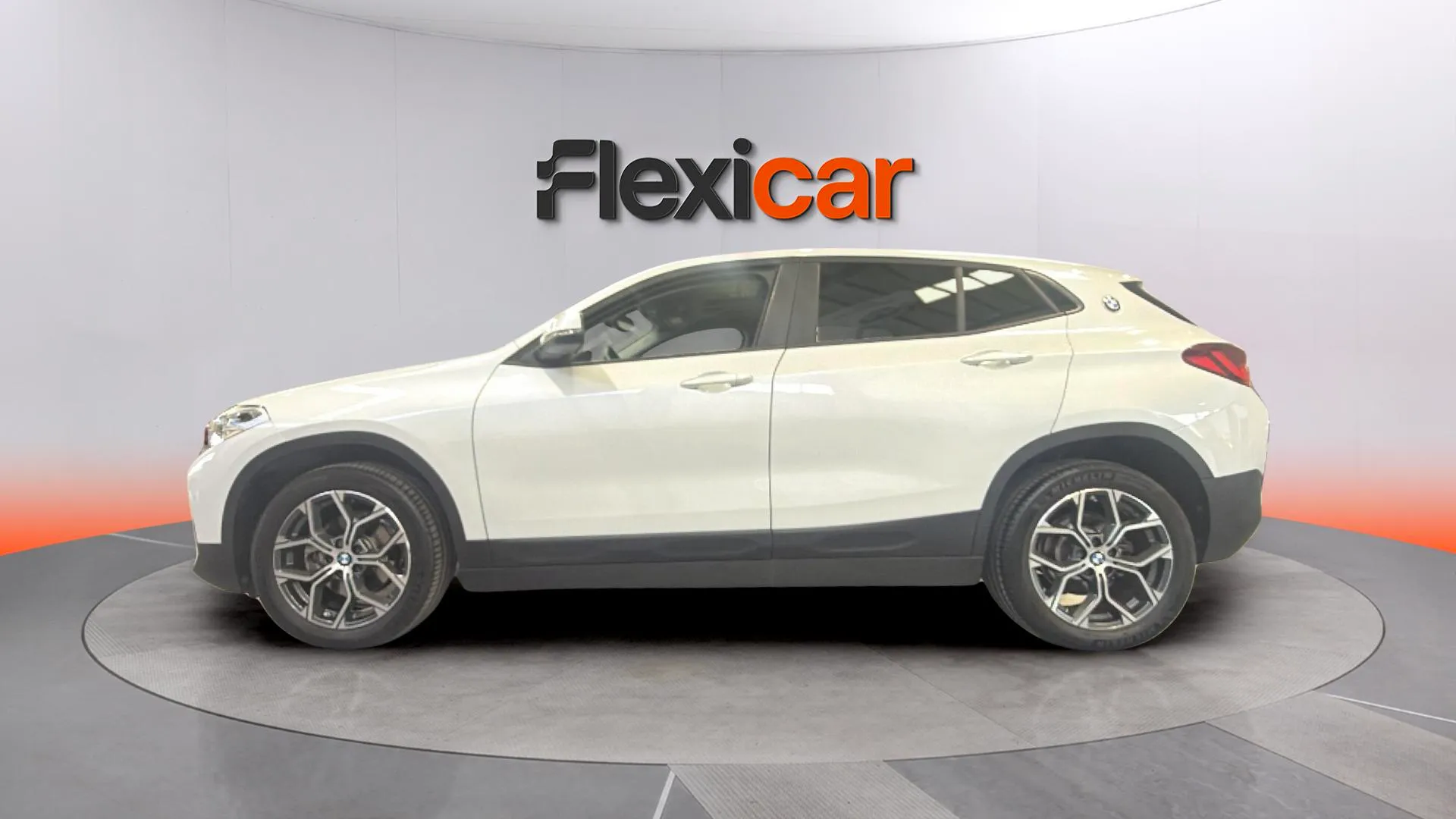 BMW X2 sDrive18i - foto 3