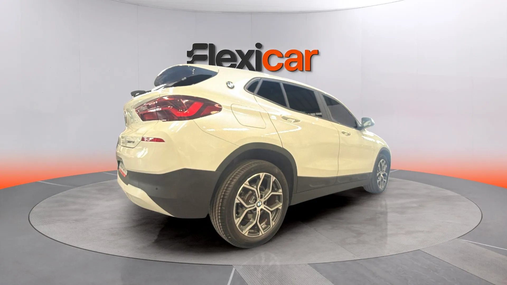BMW X2 sDrive18i - foto 6