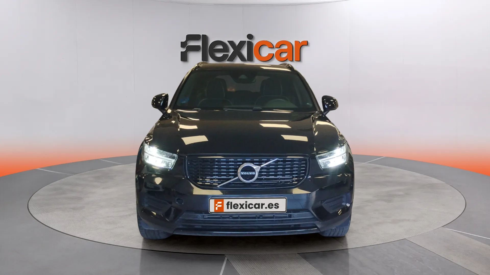 Volvo XC40 1.5 T4 Twin Recharge R-Design - foto 2