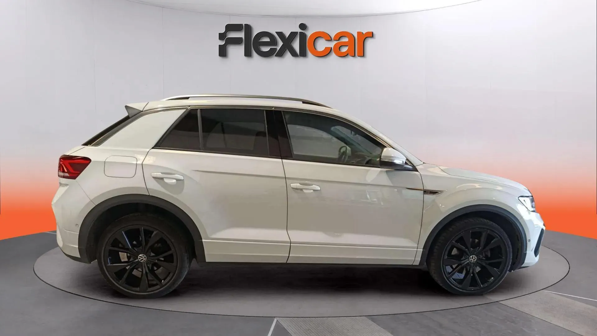Volkswagen T-Roc R-Line 1.5 TSI DSG - foto 3