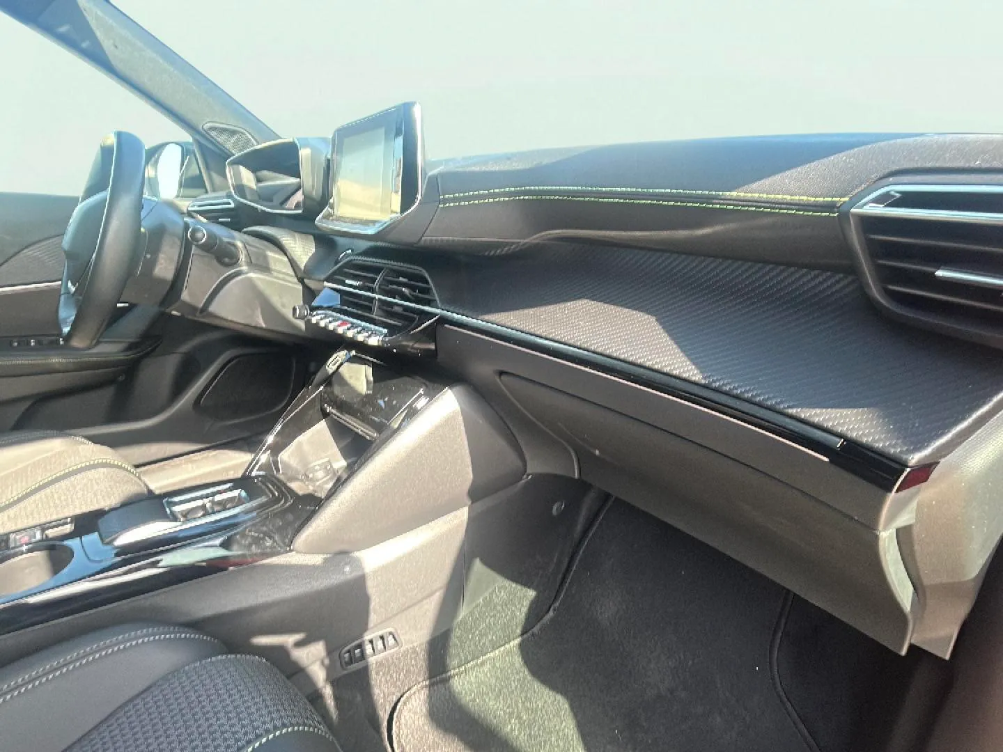 Peugeot 2008 Eléctrico GT 136 - foto 15