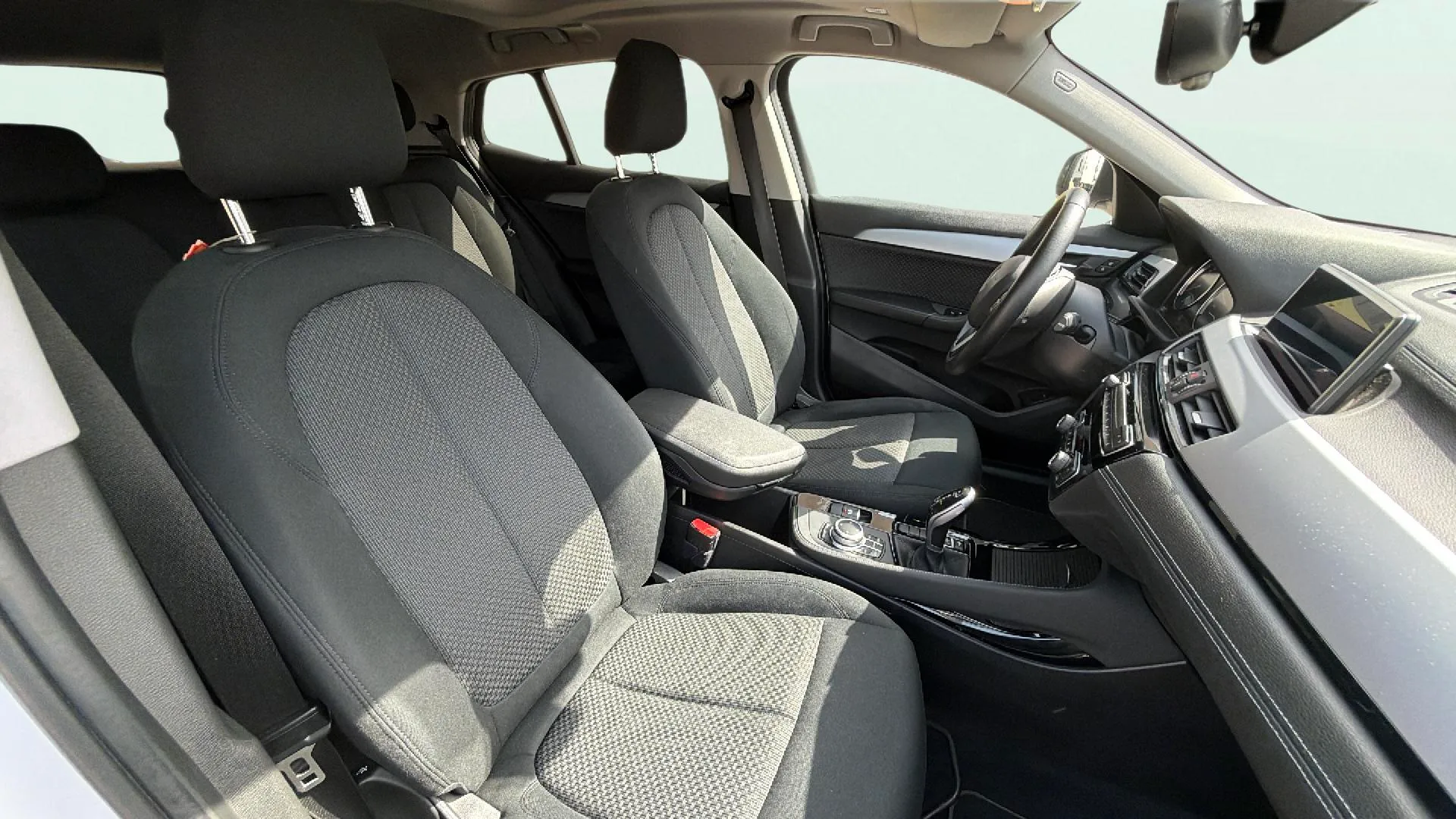 BMW X2 sDrive18i - foto 9