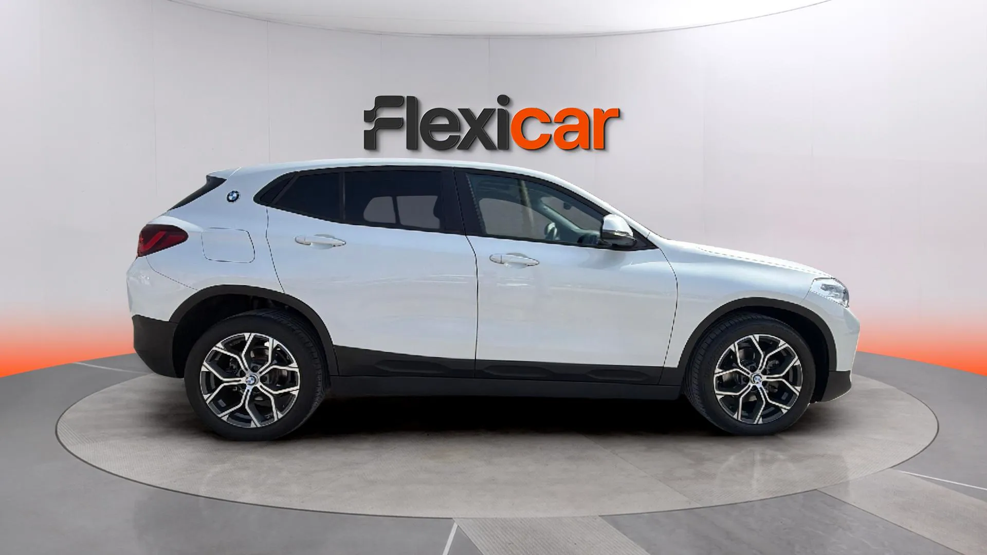 BMW X2 sDrive18i - foto 5