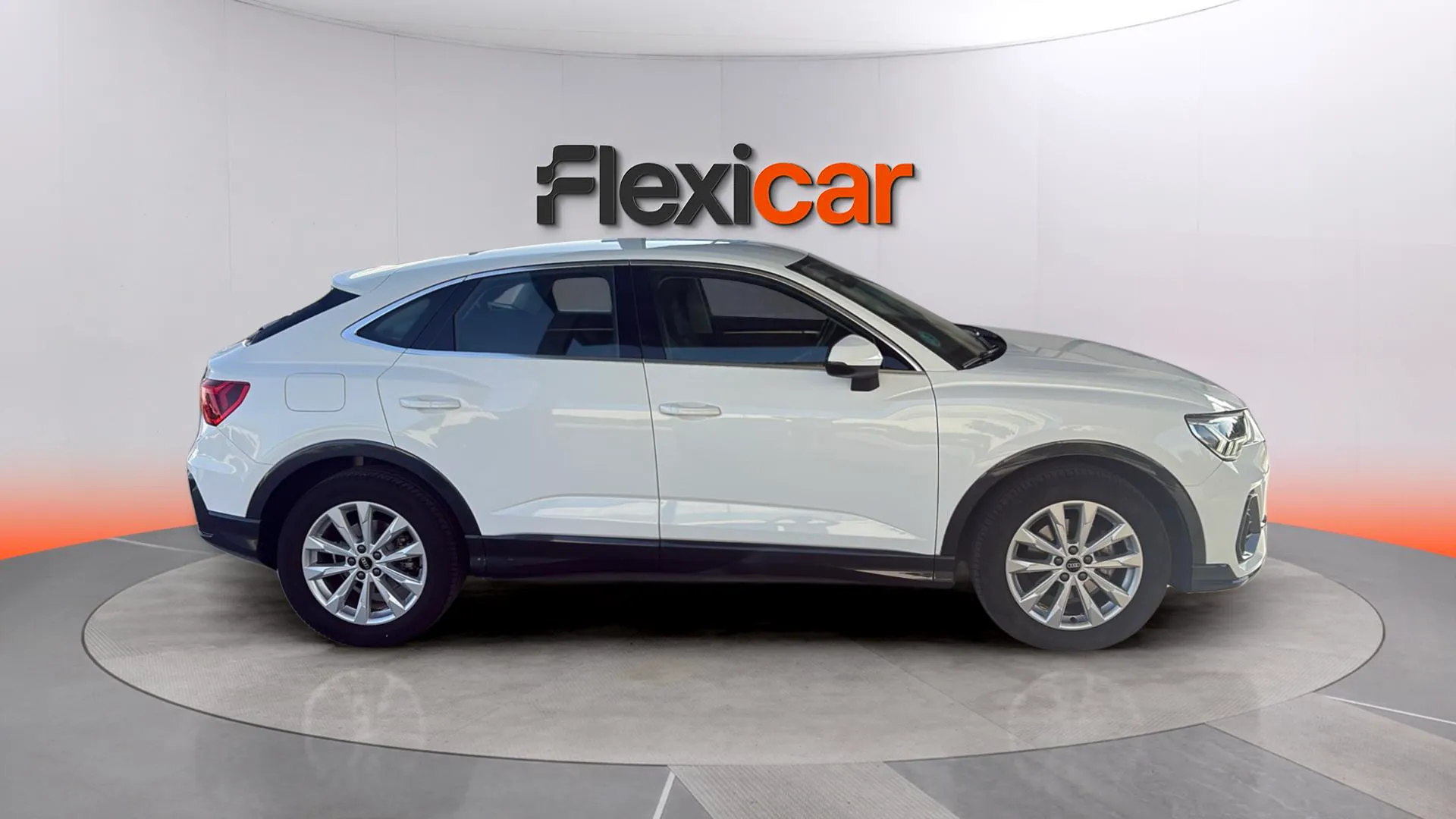 Audi Q3 35 TDI S tronic - foto 8