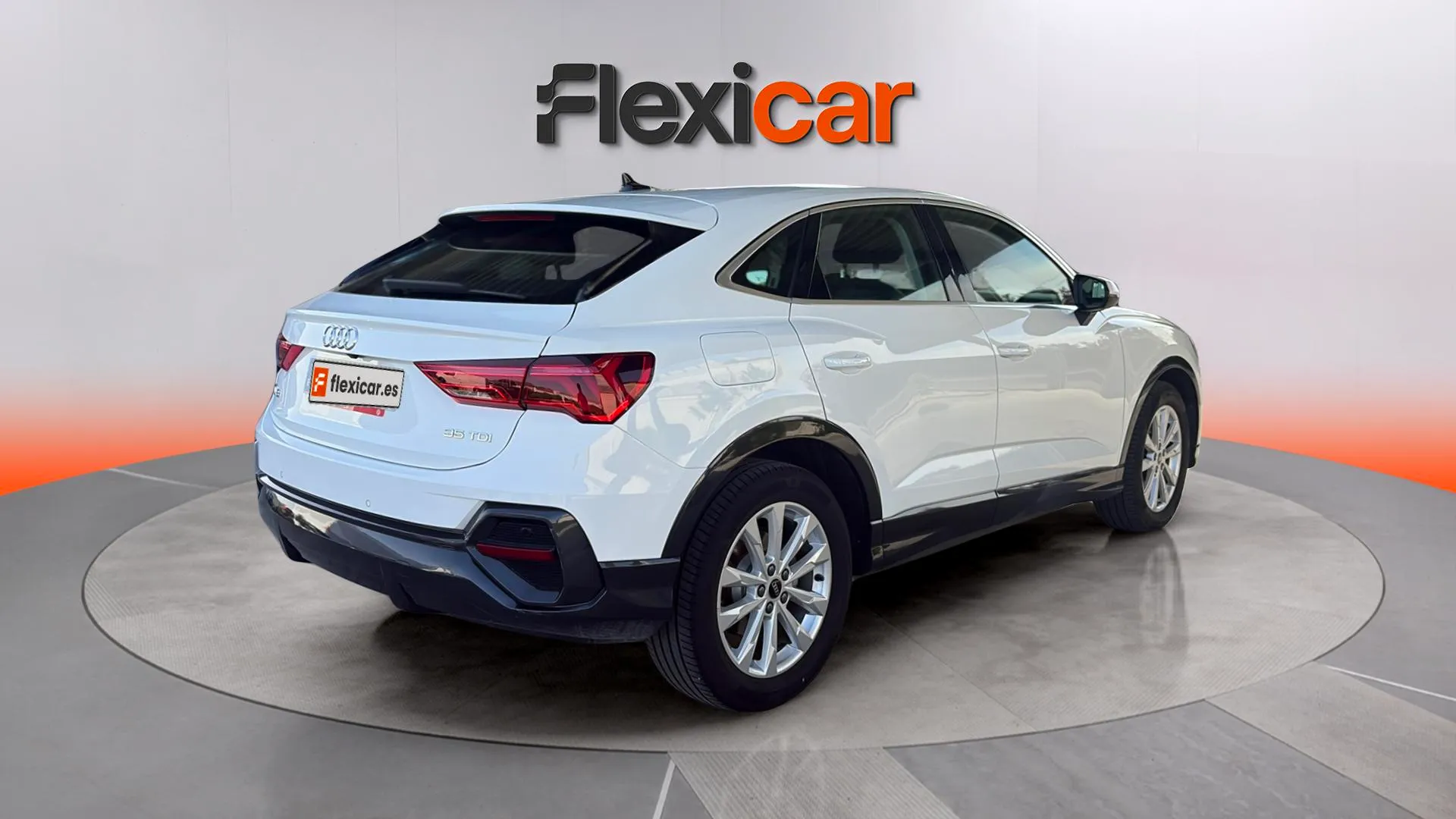 Audi Q3 35 TDI S tronic - foto 4