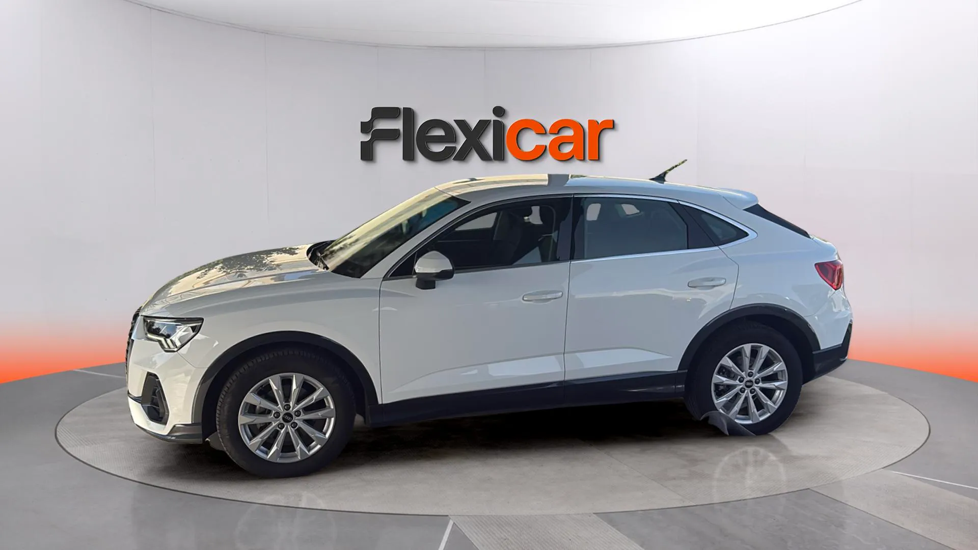 Audi Q3 35 TDI S tronic - foto 7