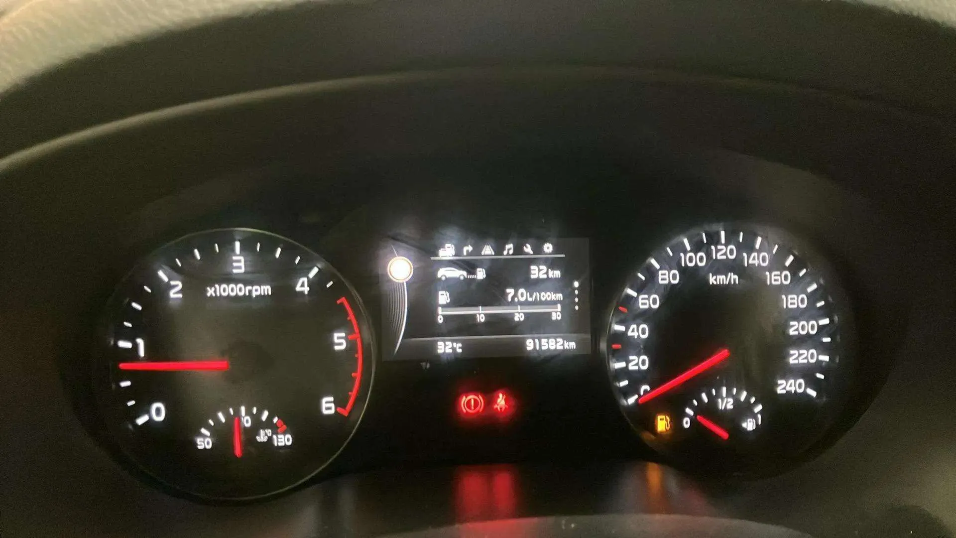 Kia Sportage 1.7 CRDi VGT Emotion 4x2 - foto 10