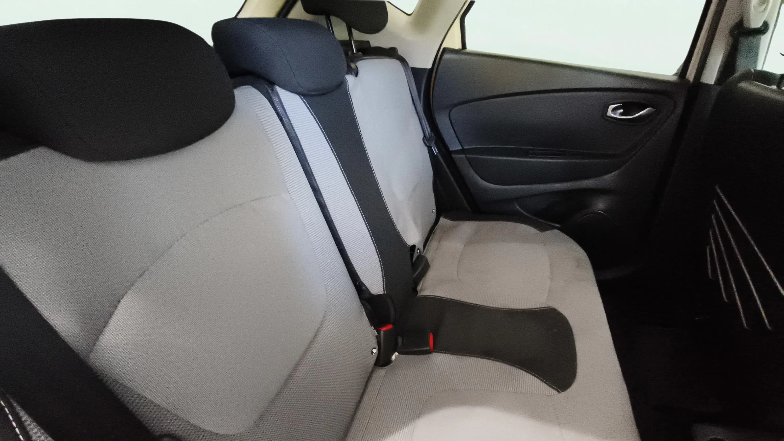 Renault Captur Intens Energy dCi eco2 - foto 8