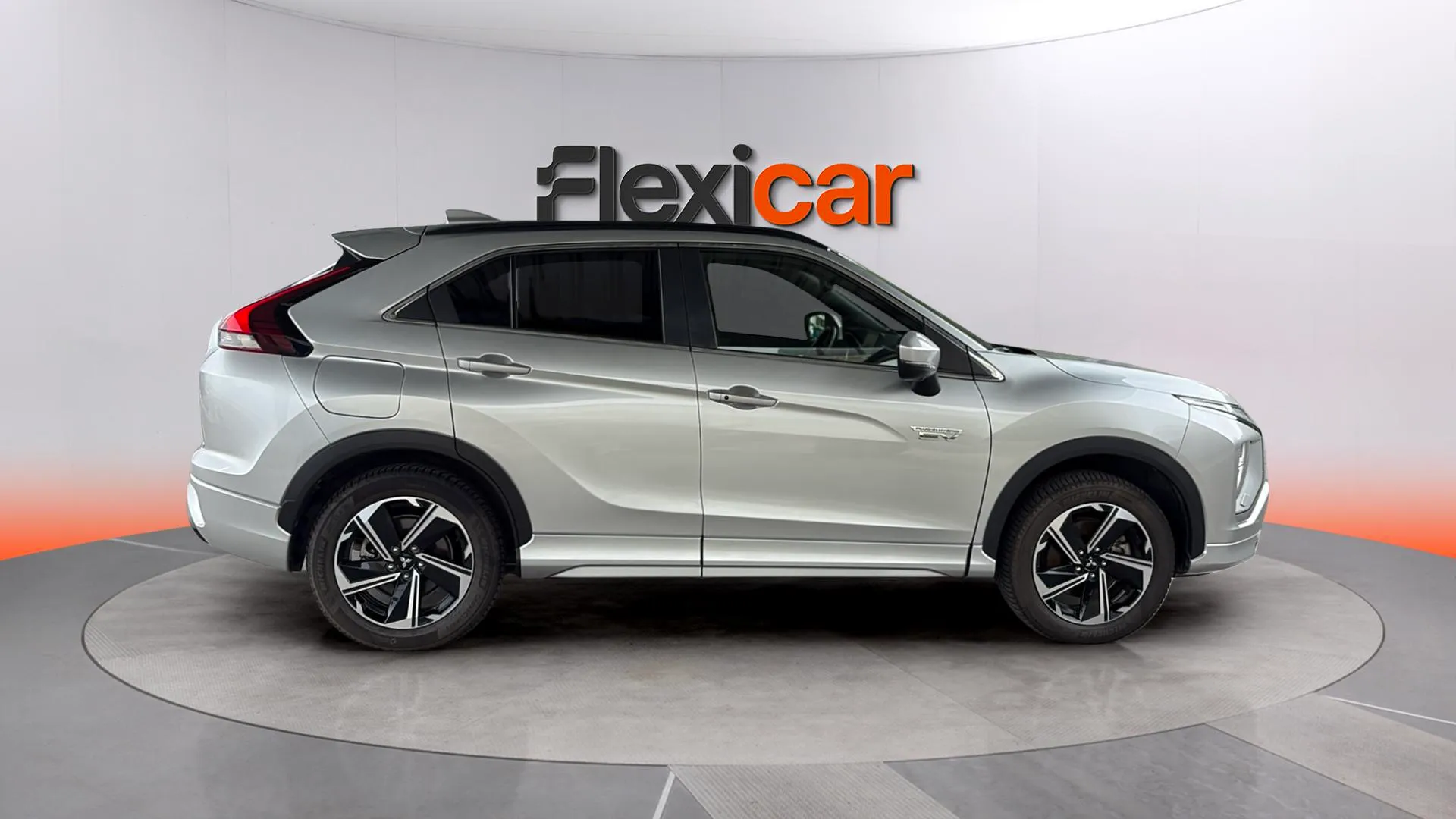 Mitsubishi Eclipse Cross 2.4 PHEV Motion 4WD - foto 8