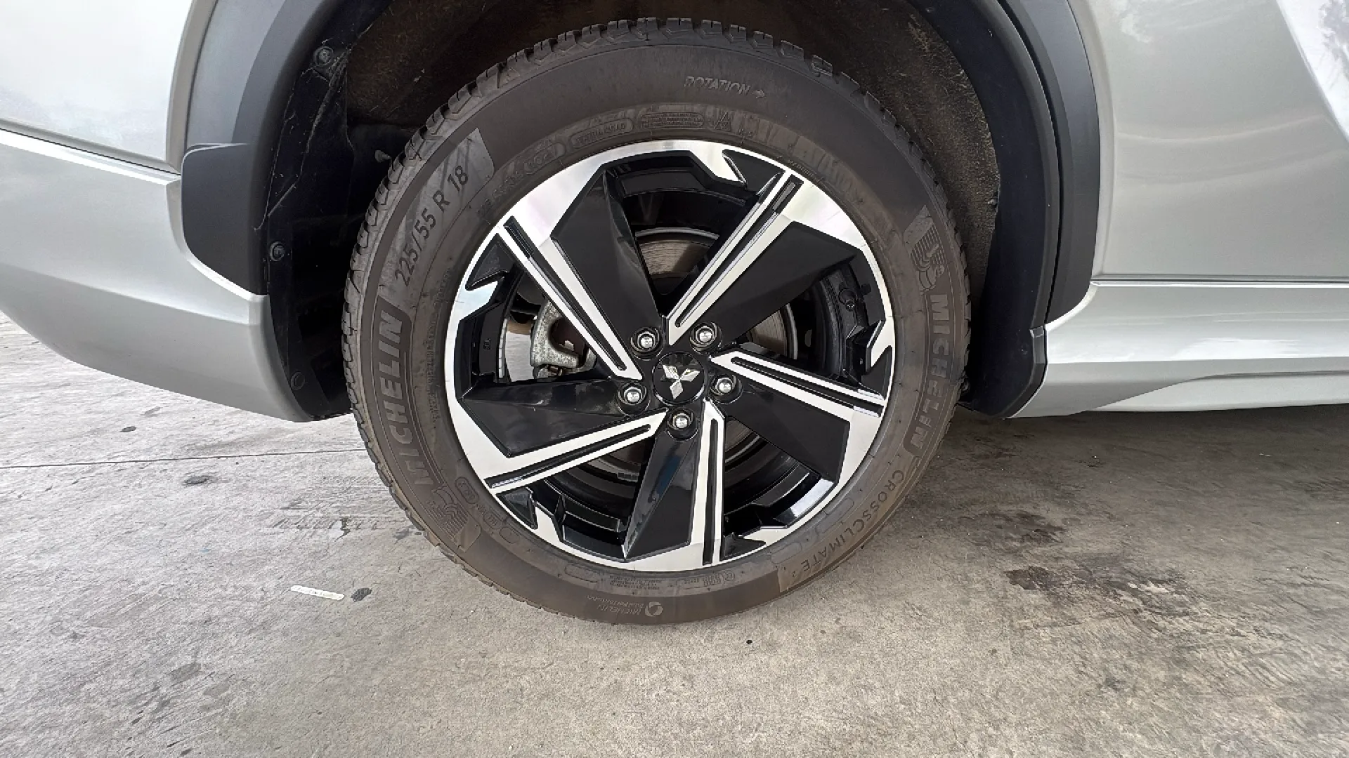 Mitsubishi Eclipse Cross 2.4 PHEV Motion 4WD - foto 31