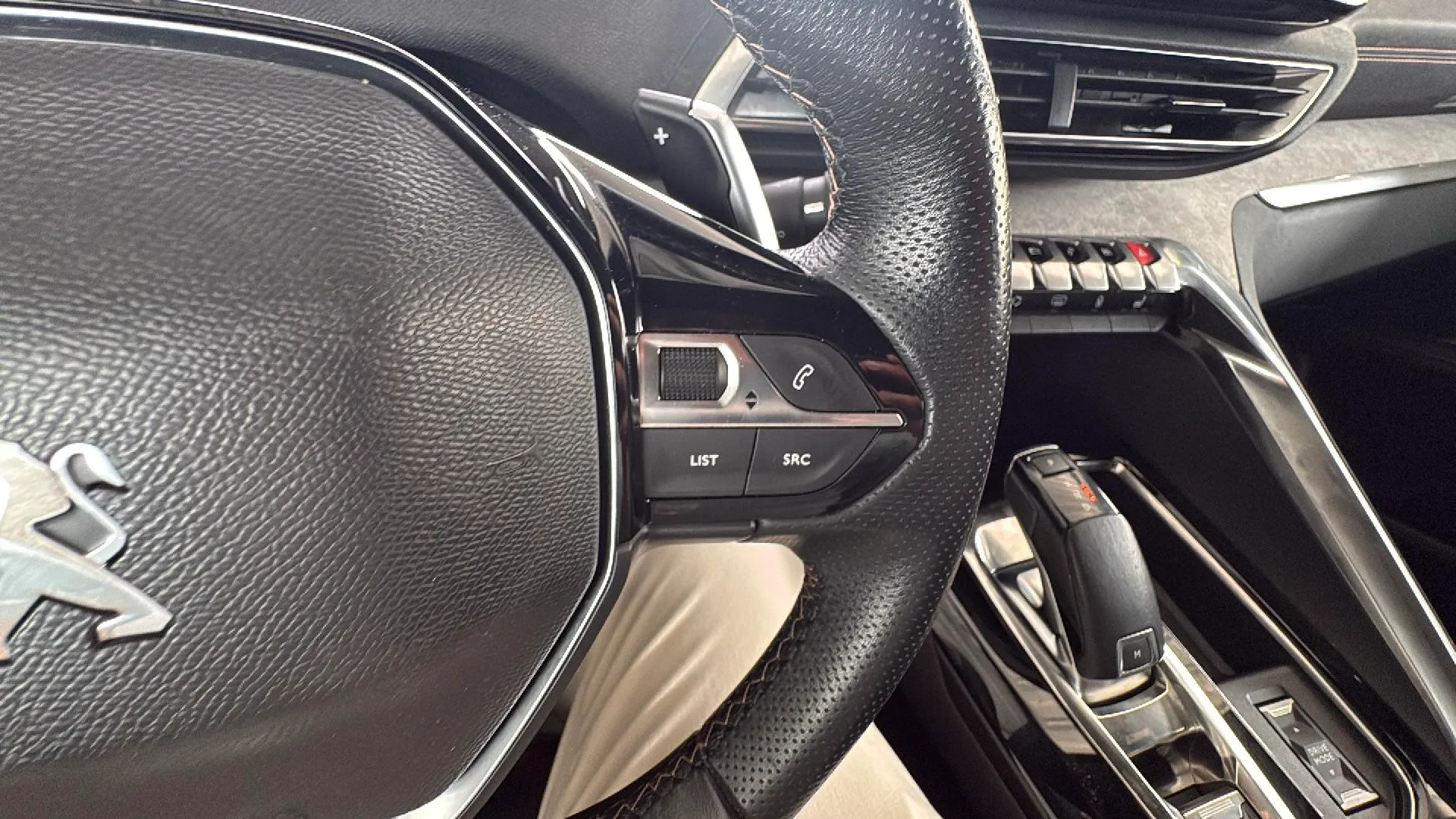 Peugeot 5008 1.2 PureTech GT EAT8 - foto 12