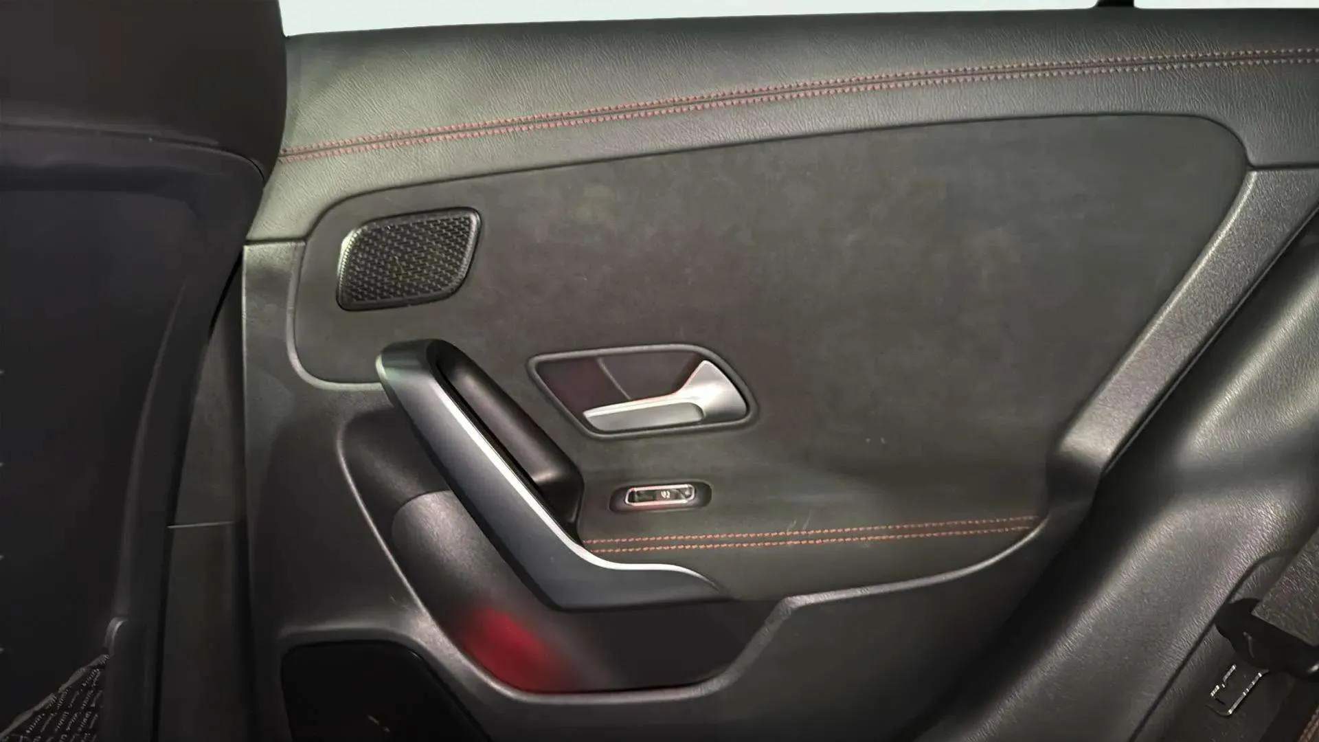 Mercedes-Benz CLA 200 - foto 20