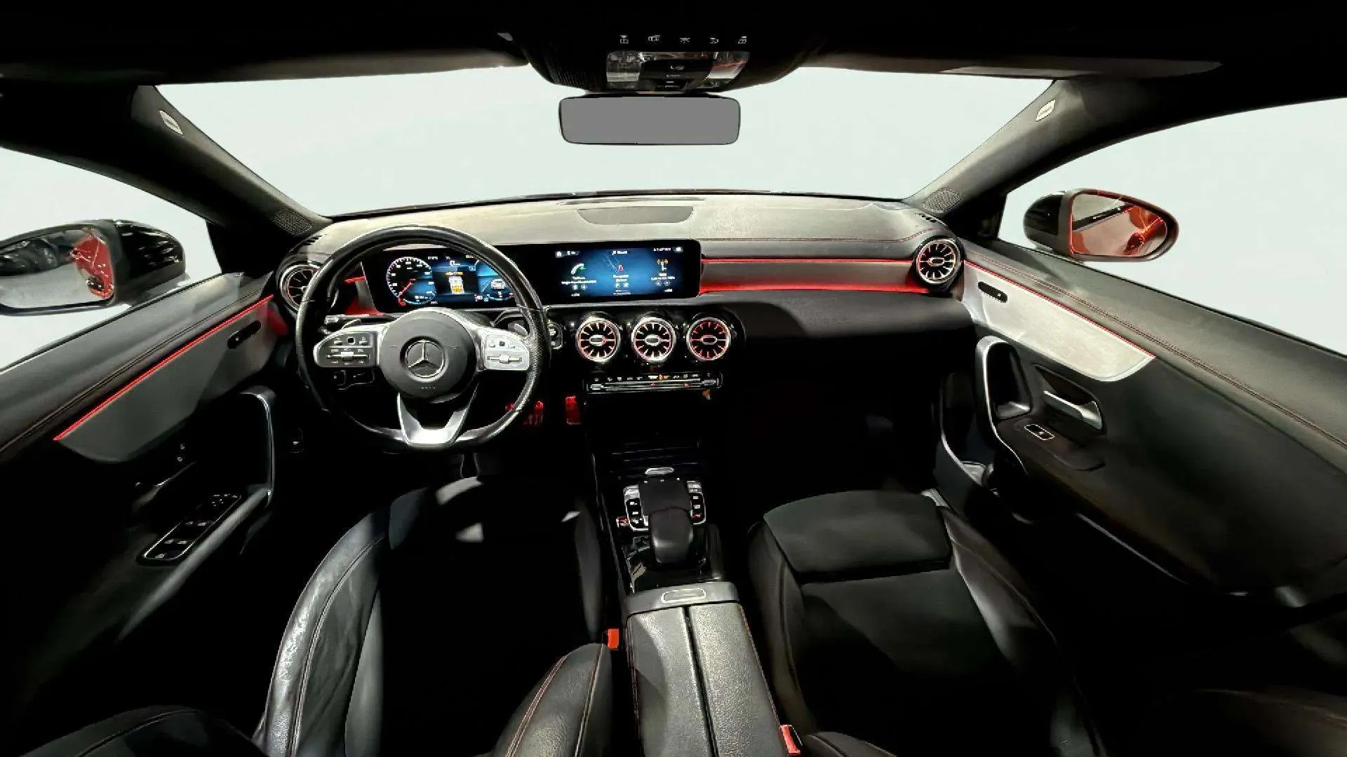 Mercedes-Benz CLA 200 - foto 13