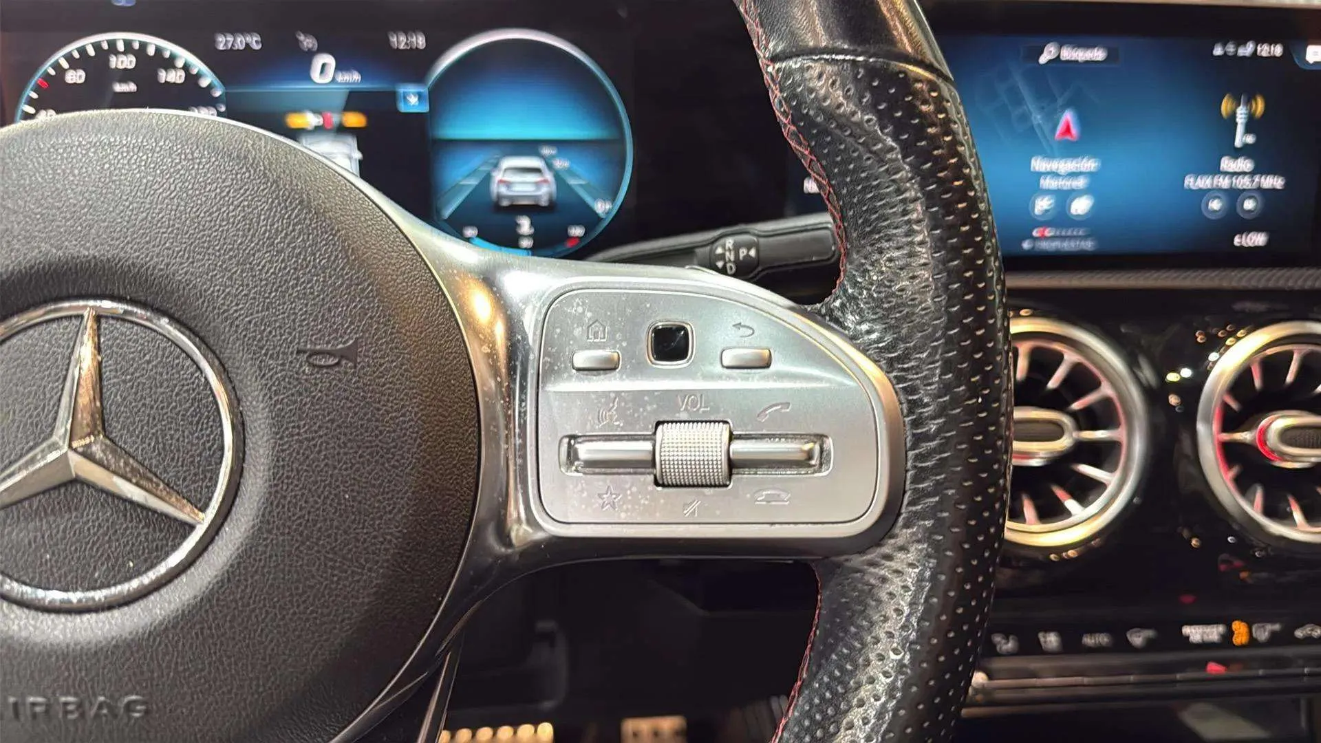 Mercedes-Benz CLA 200 - foto 24