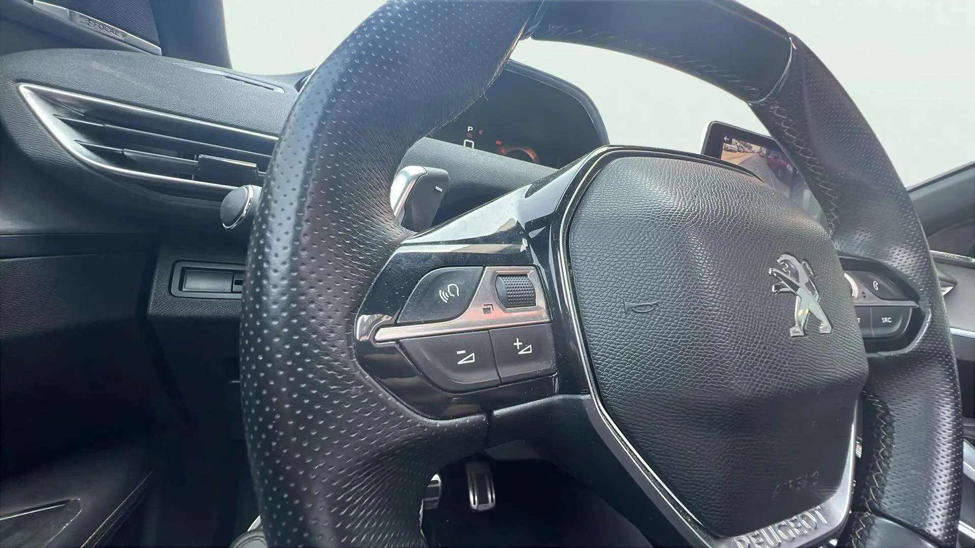 Peugeot 3008 2.0BLUEHDI GT - foto 22