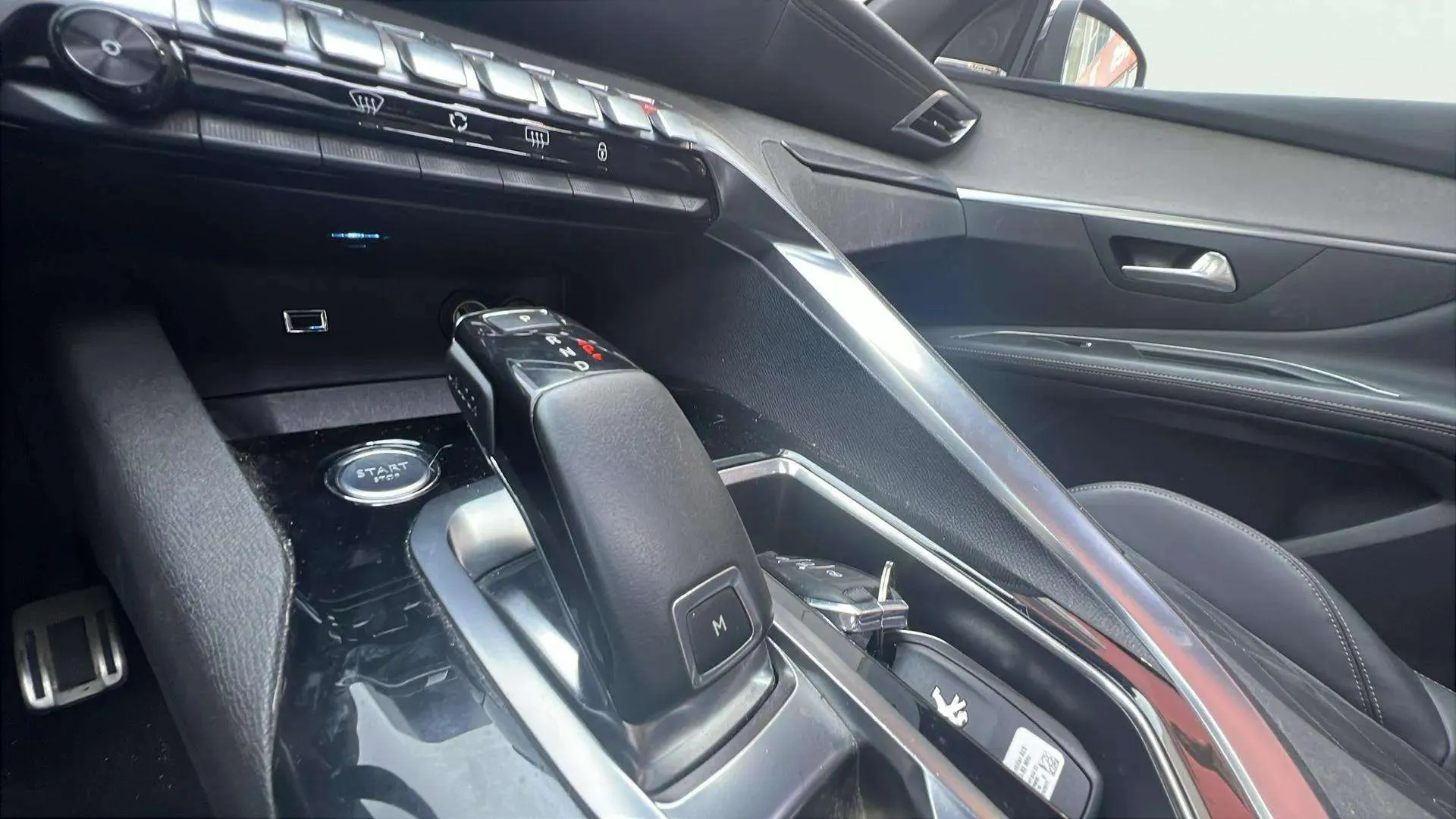 Peugeot 3008 2.0BLUEHDI GT - foto 21