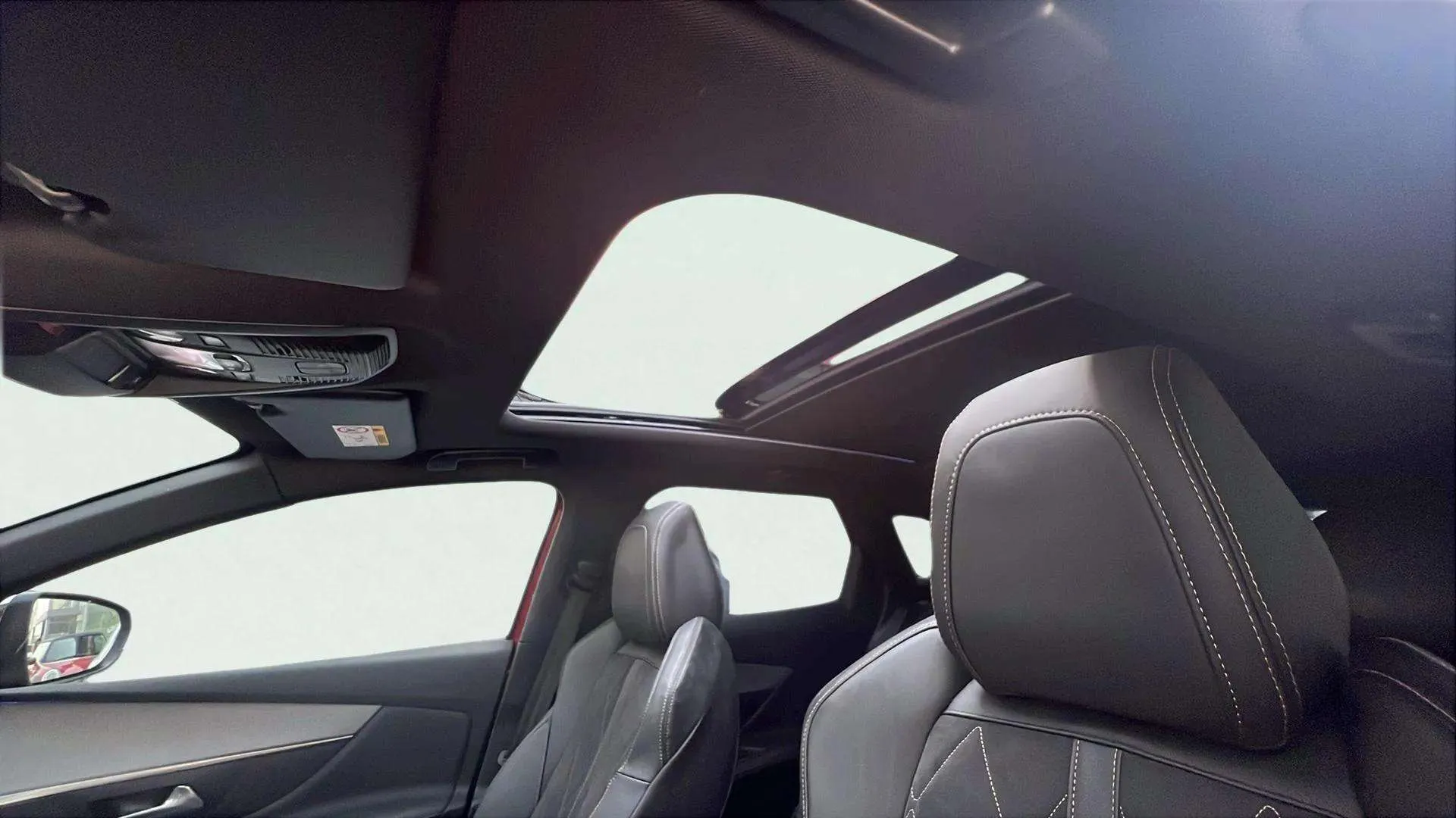 Peugeot 3008 2.0BLUEHDI GT - foto 18