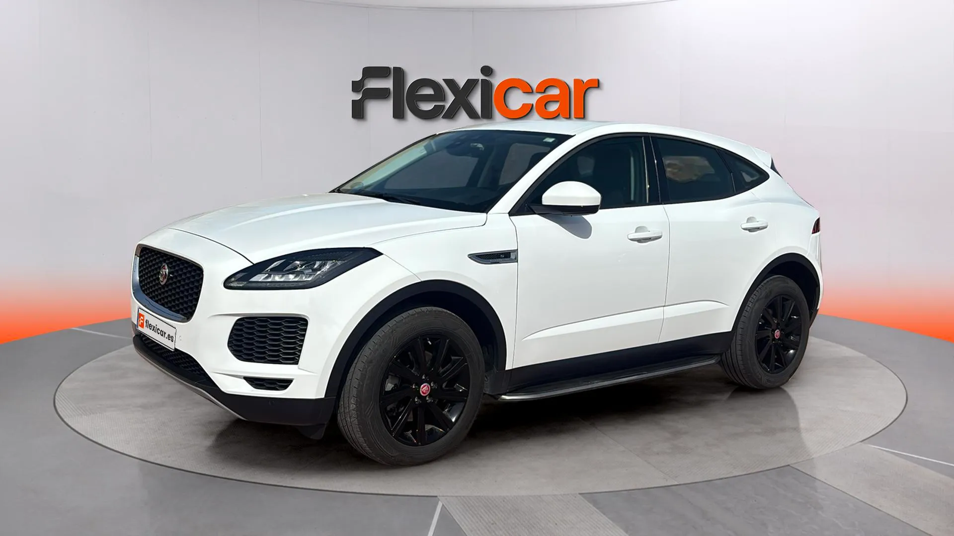 Jaguar E-Pace 2.0D 4WD - foto 3