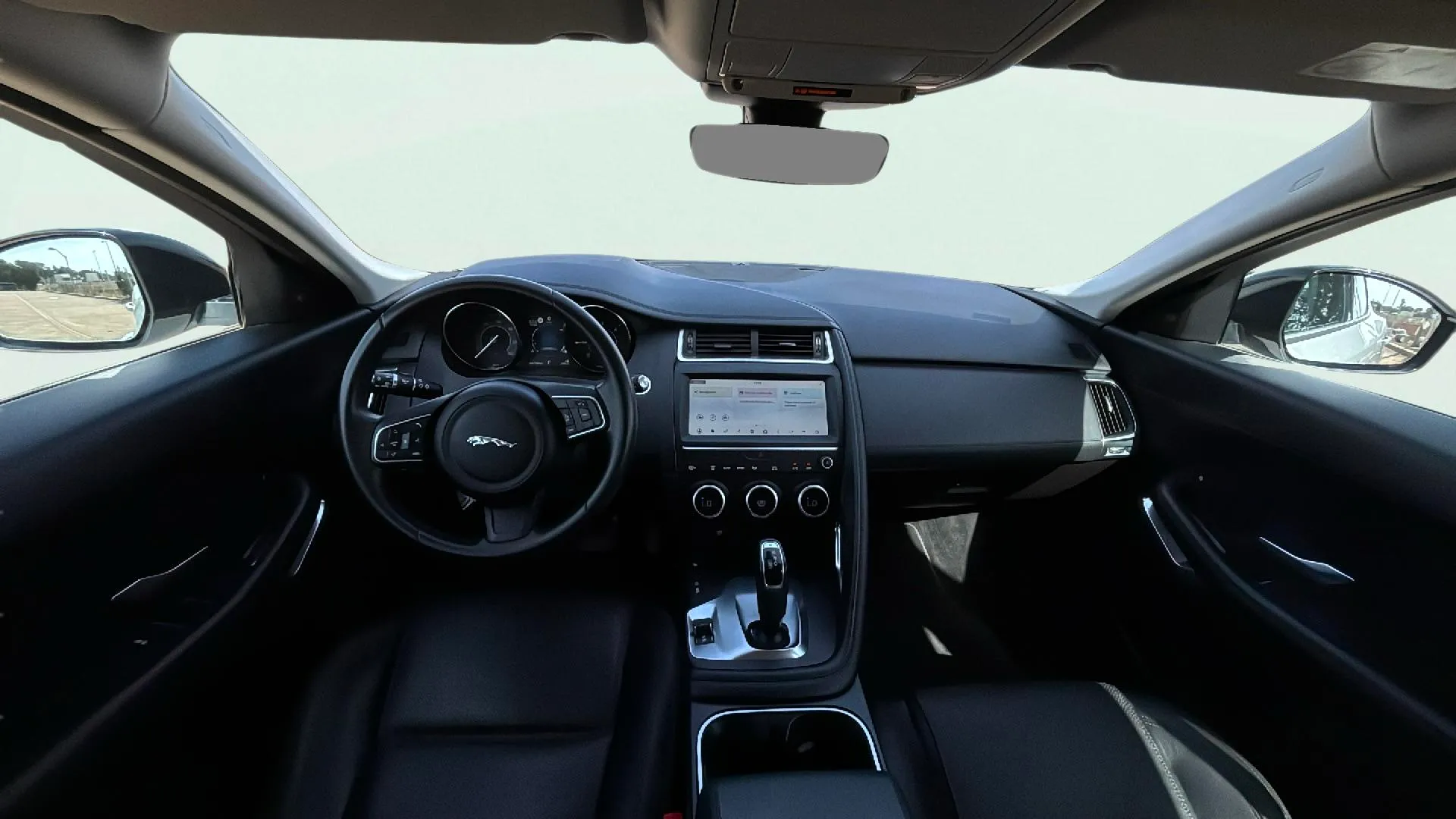 Jaguar E-Pace 2.0D 4WD - foto 16