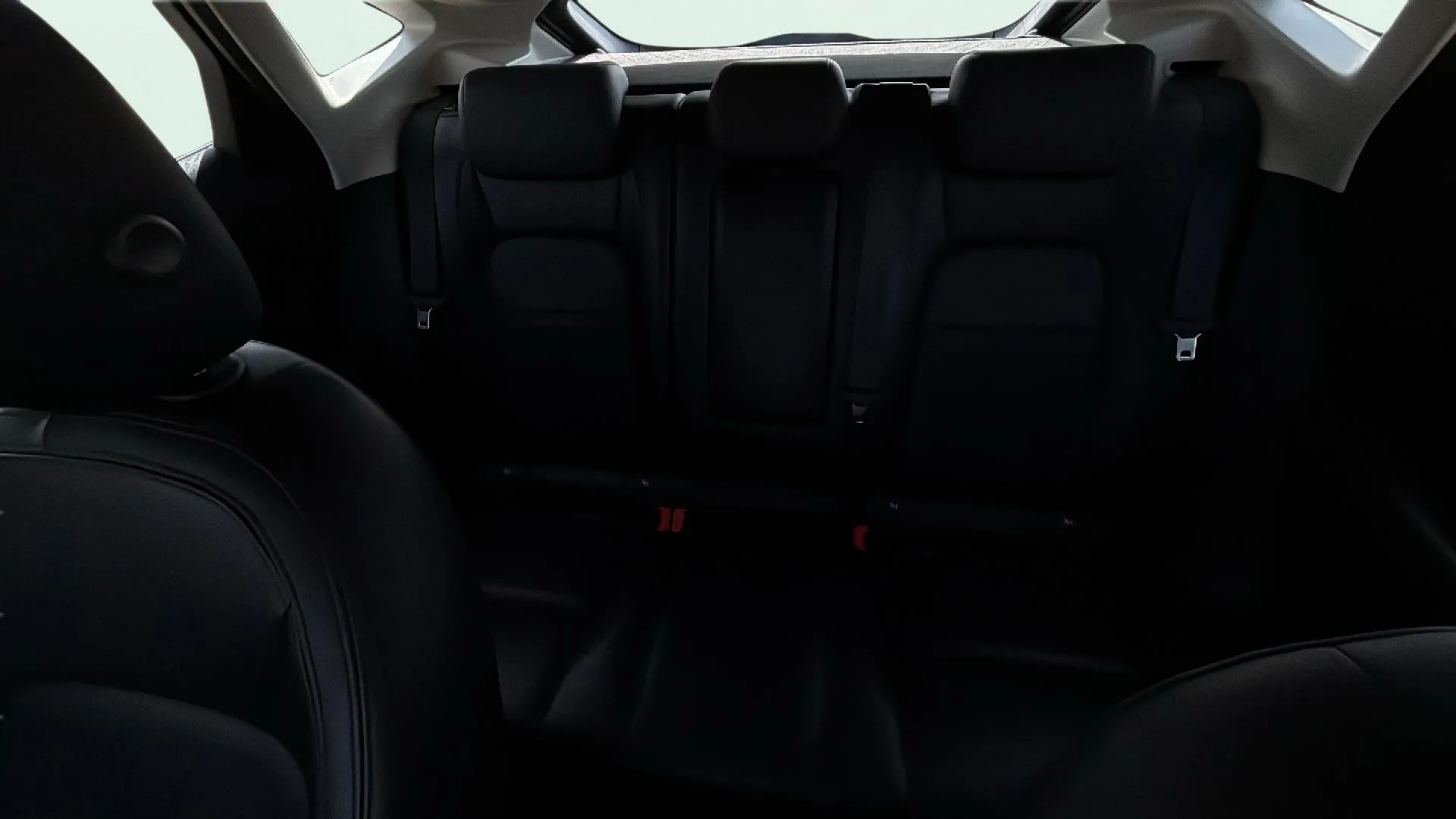 Jaguar E-Pace 2.0D 4WD - foto 14
