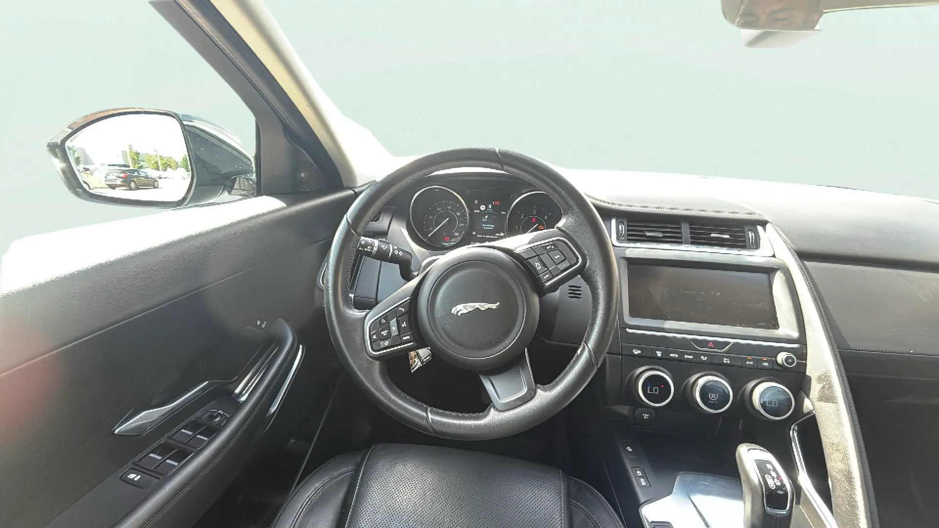 Jaguar E-Pace 2.0D 4WD - foto 10