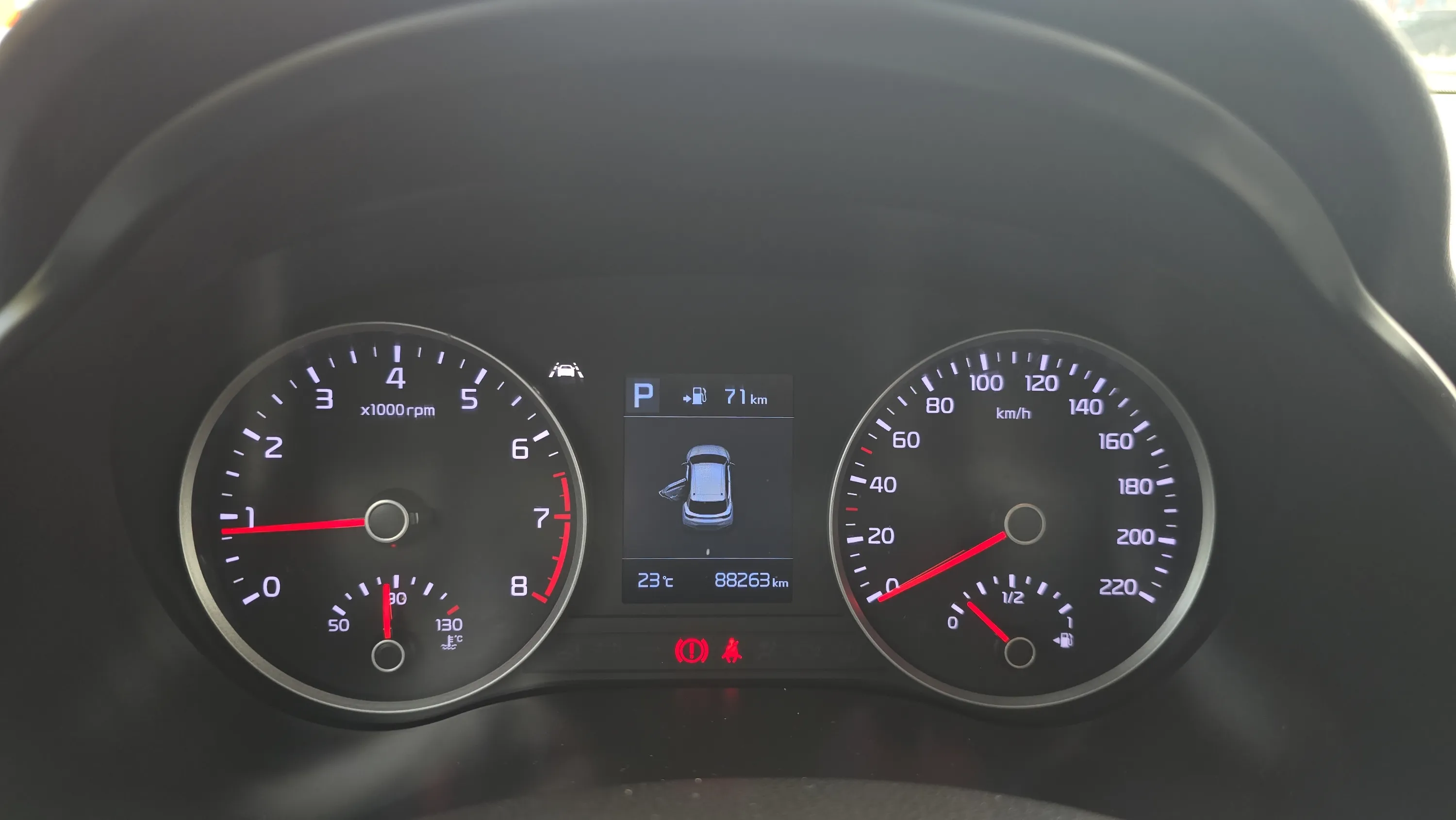 Kia Stonic 1.0 T-GDi Drive DCT - foto 12