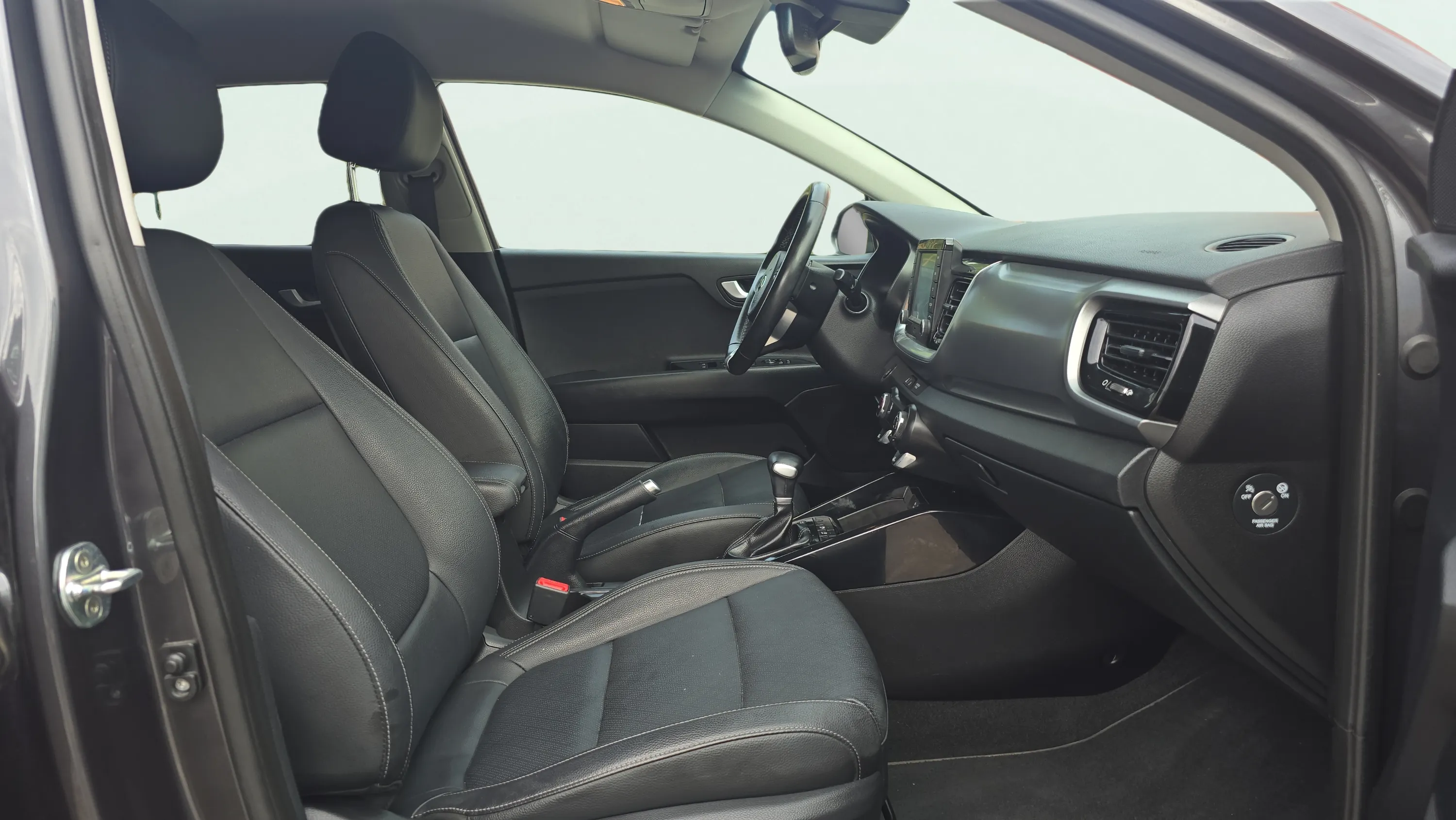 Kia Stonic 1.0 T-GDi Drive DCT - foto 13