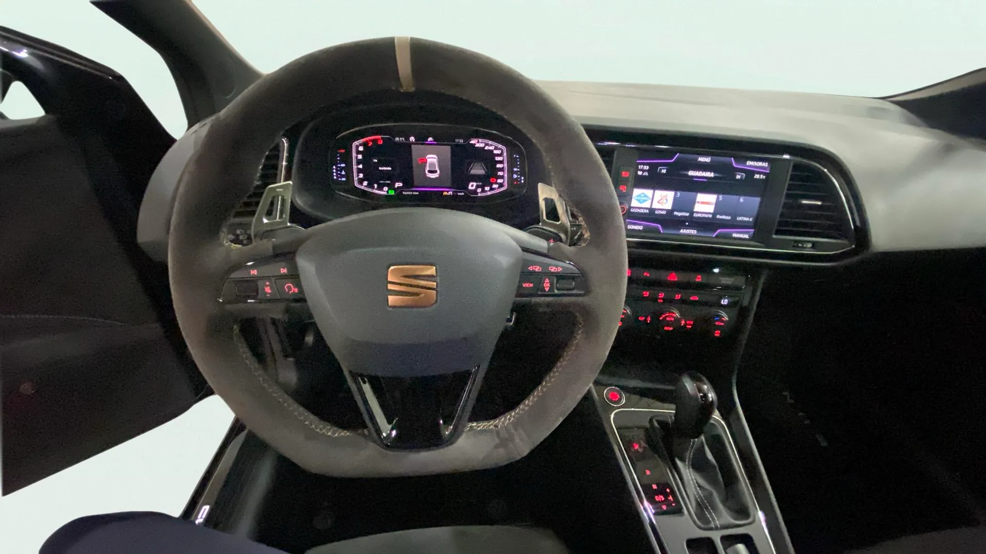 SEAT León 2.0 TSI DSG-7 Cupra - foto 14