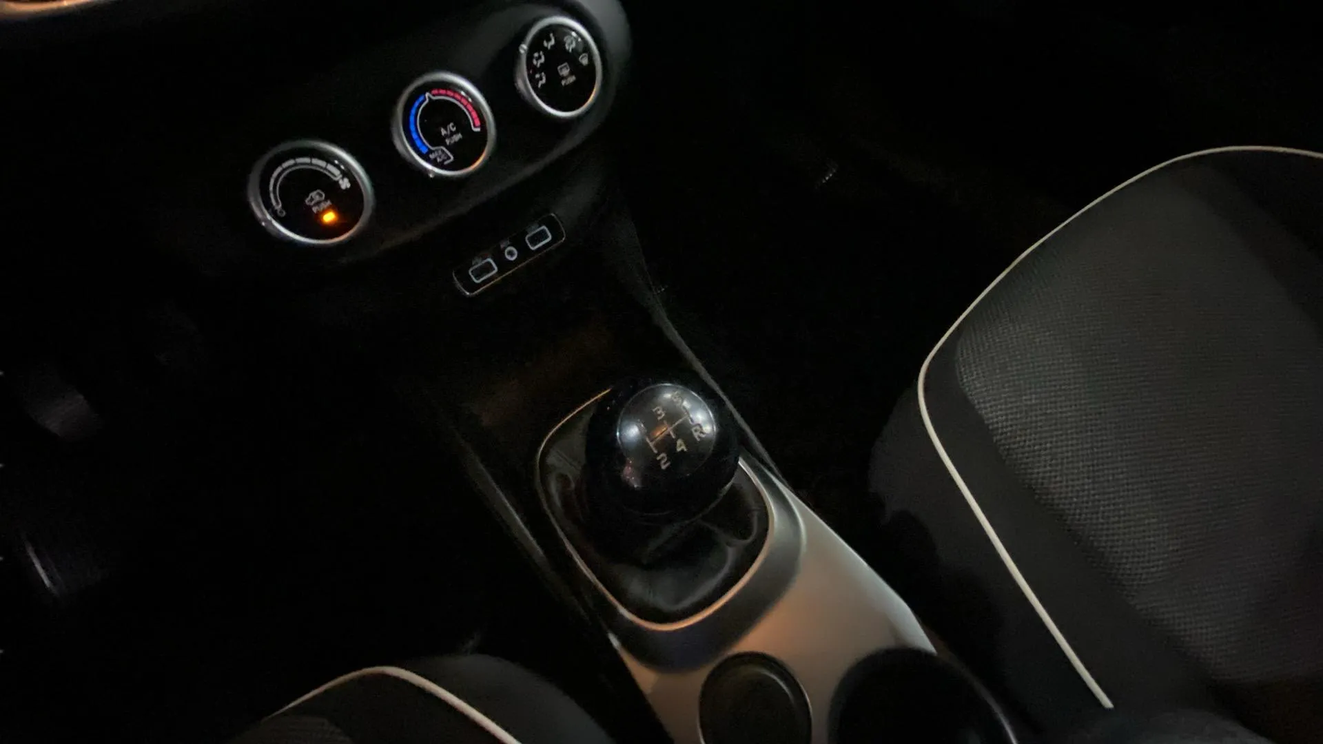 Fiat 500X City Cross 1.3 MultiJet 4x2 - foto 11