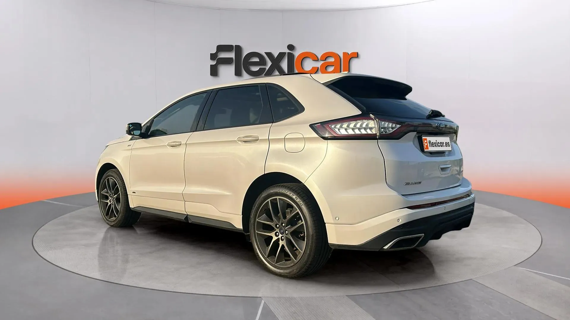 Ford Edge 2.0 TDCi Vignale 4WD - foto 7