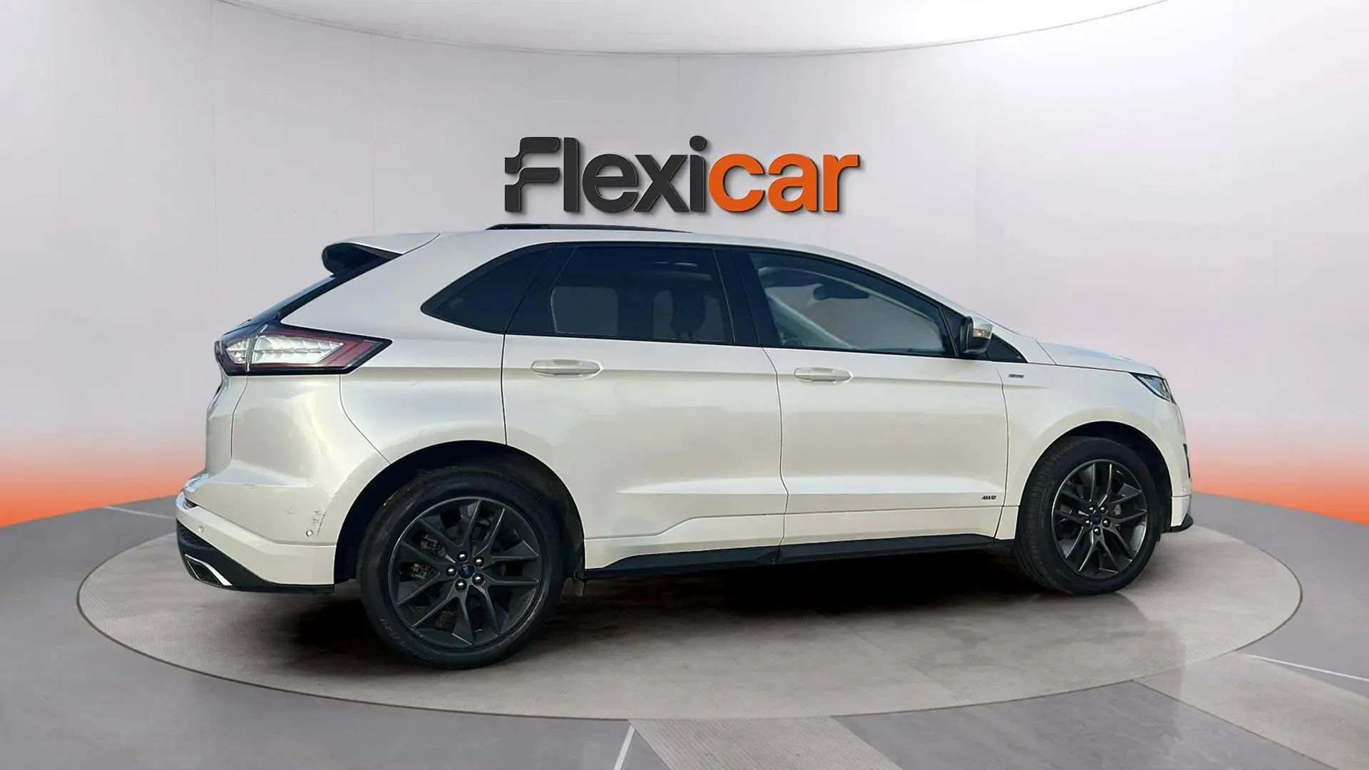 Ford Edge 2.0 TDCi Vignale 4WD - foto 11