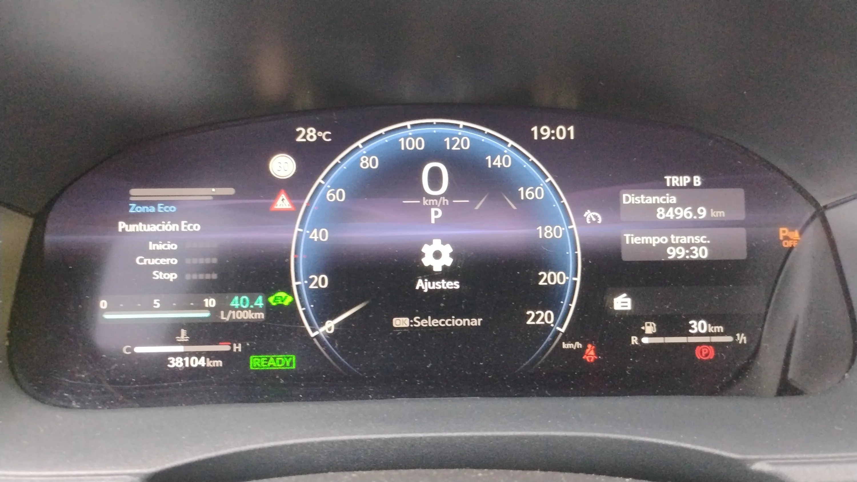 Toyota Yaris 1.5 130H GR Sport Plus - foto 13