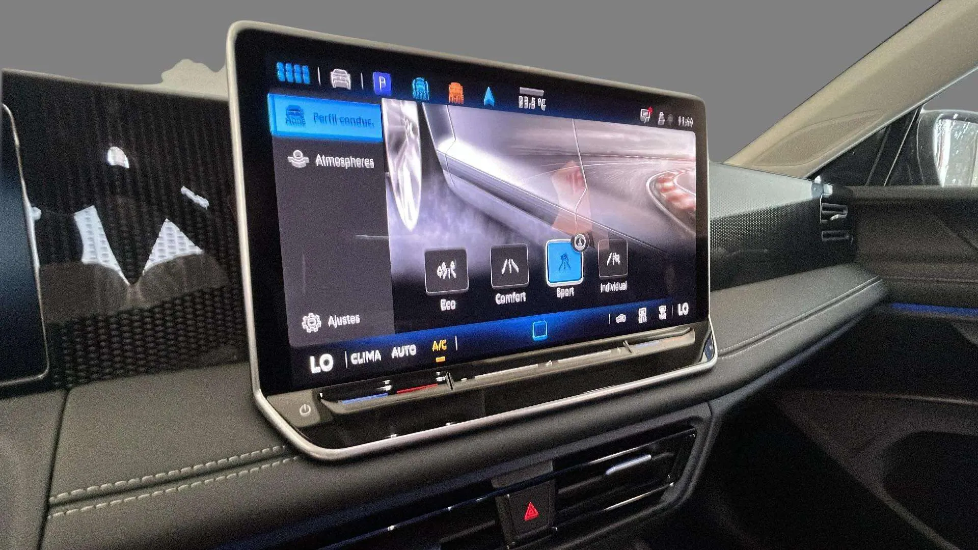 Volkswagen Tiguan Life 2.0 TDI DSG - foto 11